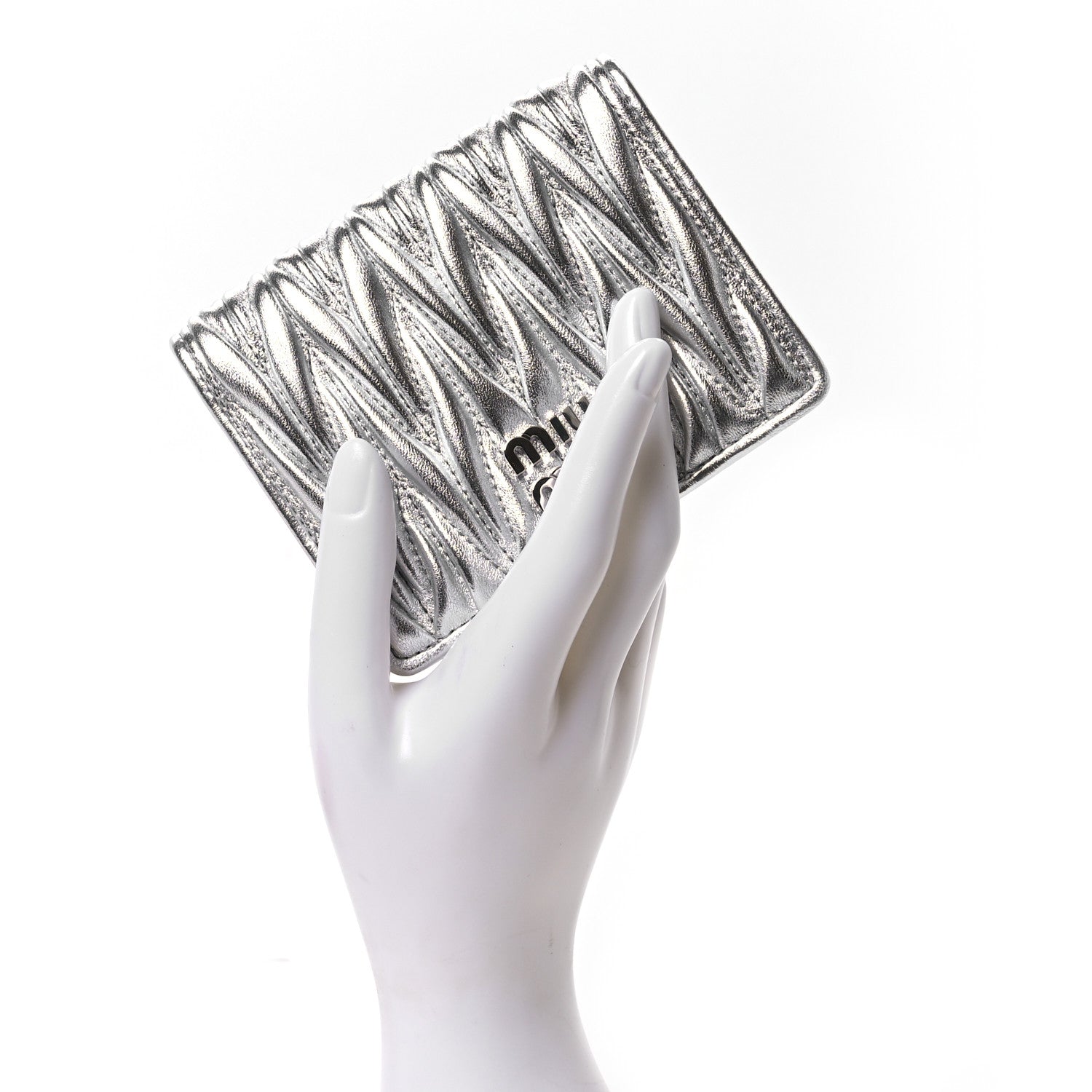 Miu Miu Metallic Nappa Matelasse Bi-Fold Compact Wallet Argento 2 of 9