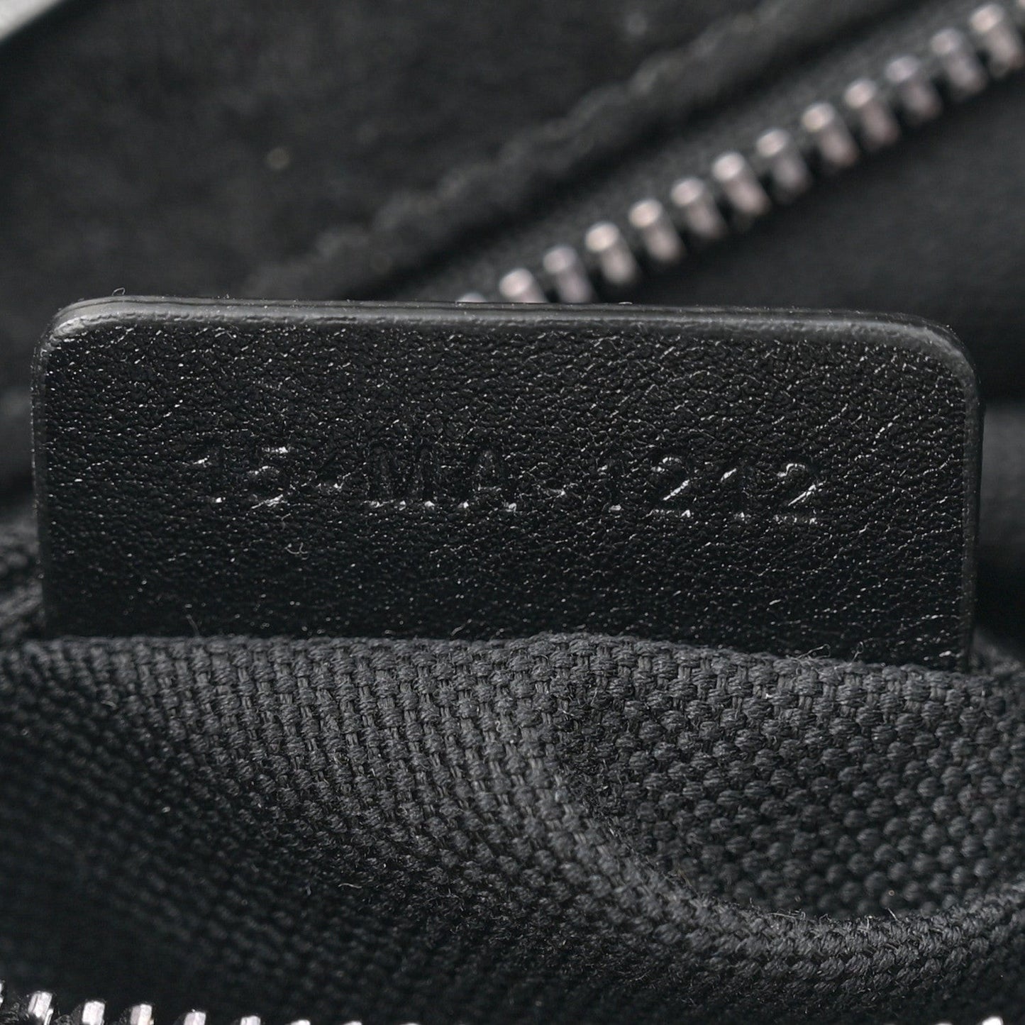 Calfskin Cannage Medium The Lady 95.22 Black