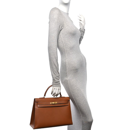 Hermes Courchevel Kelly Sellier 35 Gold 2 of 16