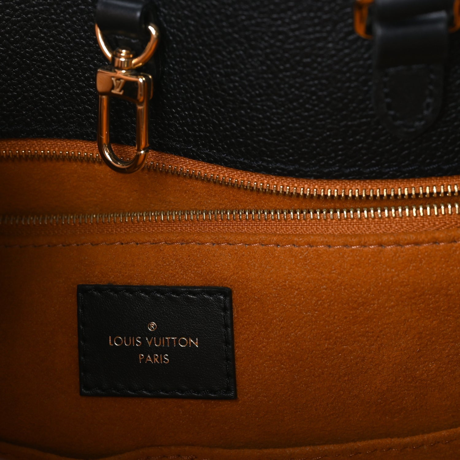 Louis Vuitton Empreinte Monogram Giant Onthego MM Black 5 of 7