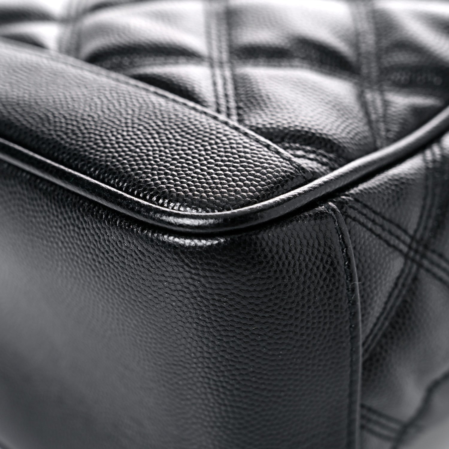 Saint Laurent Grain de Poudre Quilted 80's Vanity Bag Black 8 of 16