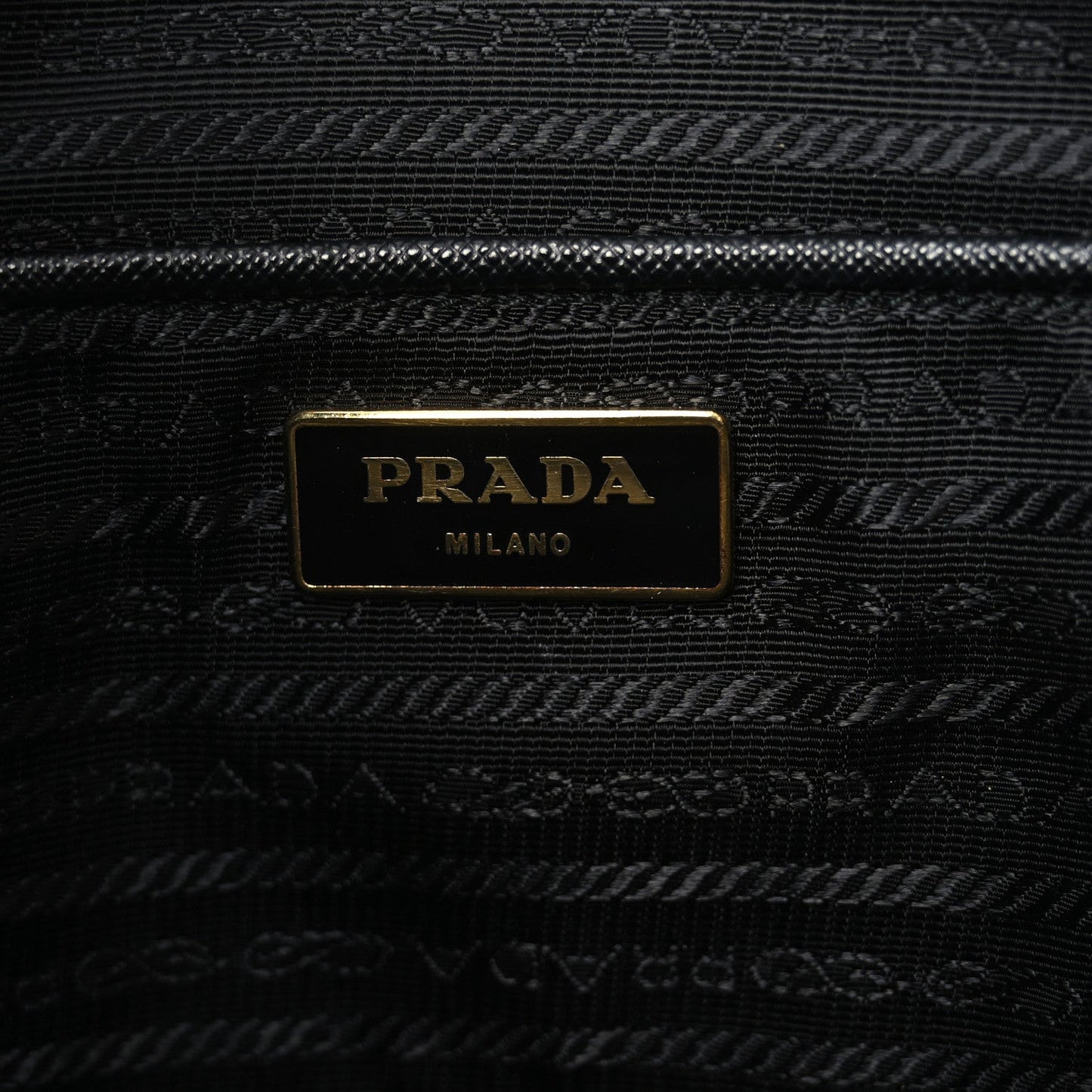 Saffiano Lux Large Galleria Double Zip Tote Black