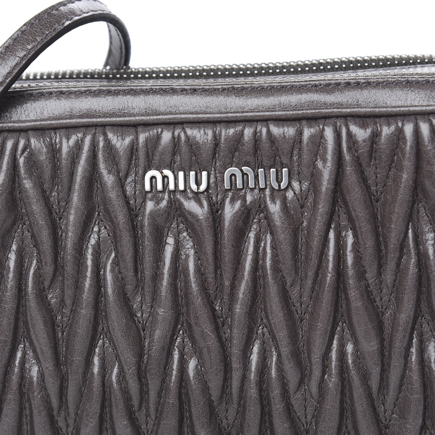 Miu Miu Matelasse Lux Camera Bag Fumo 11 of 14