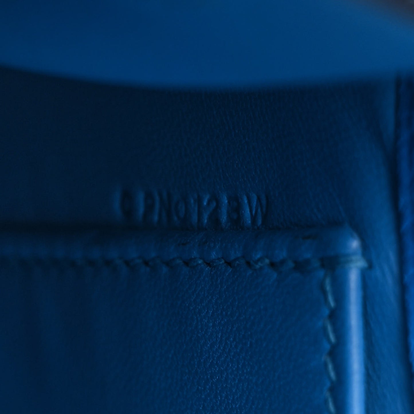 Ostrich Kelly Pochette Clutch Bleuet