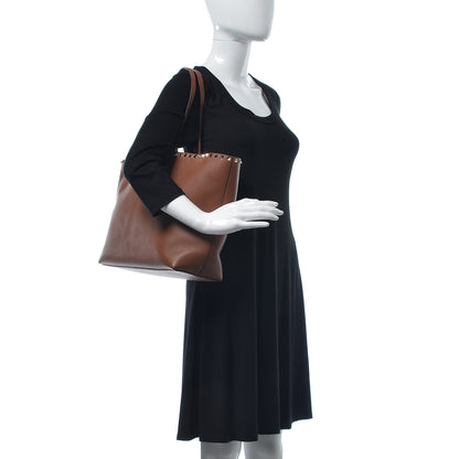 Valentino Garavani Grained Calfskin Rockstud Shoulder Tote Bright Cognac 2 of 8