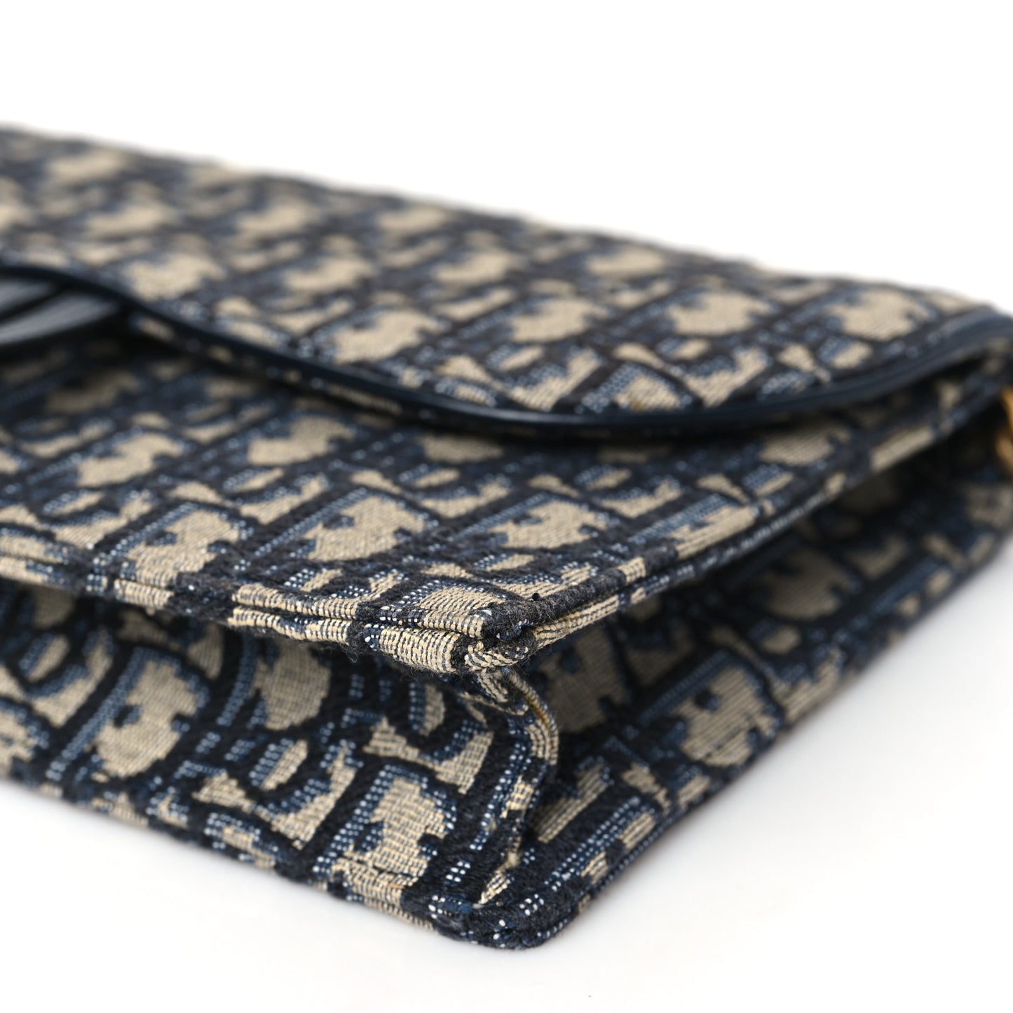 Oblique Saddle Chain Pouch Blue