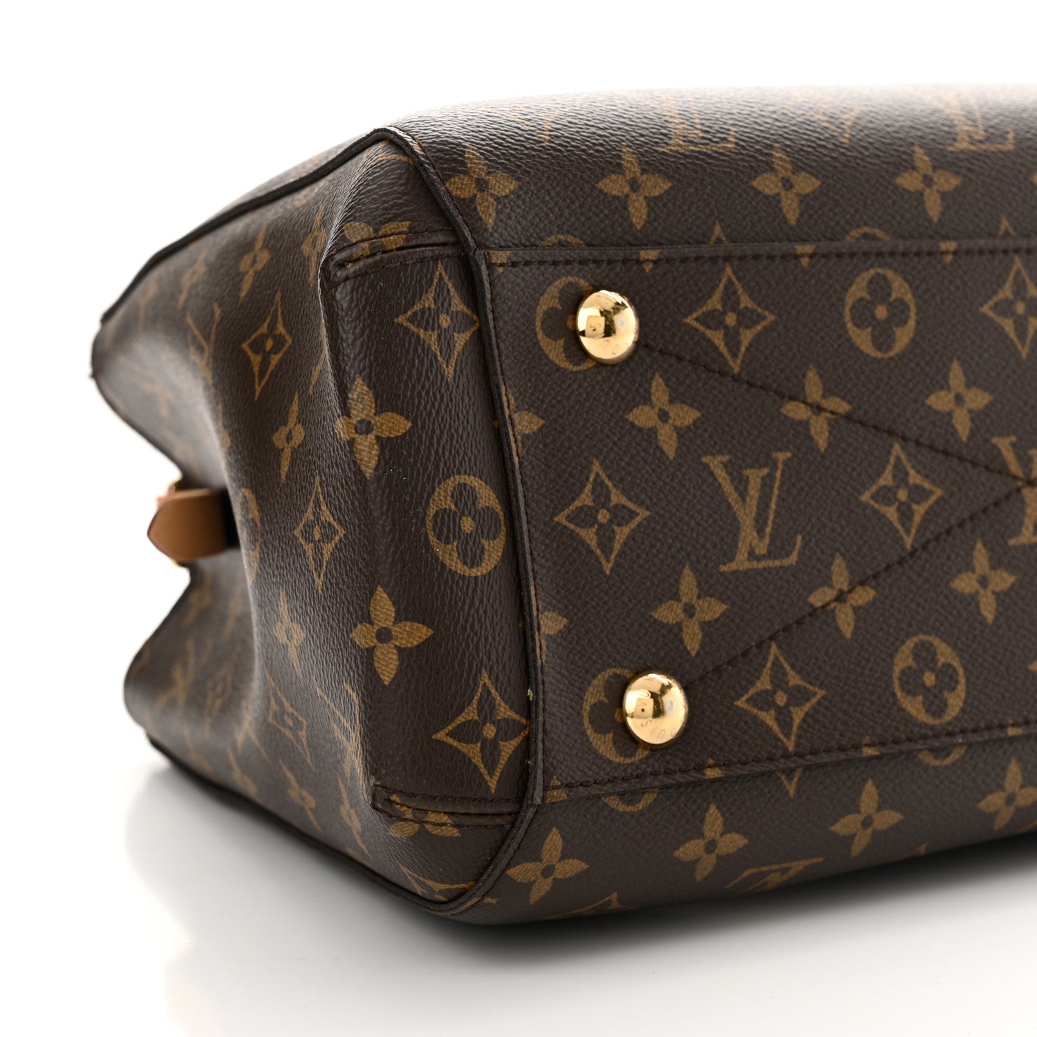 Louis Vuitton Monogram Montaigne MM 9 of 17