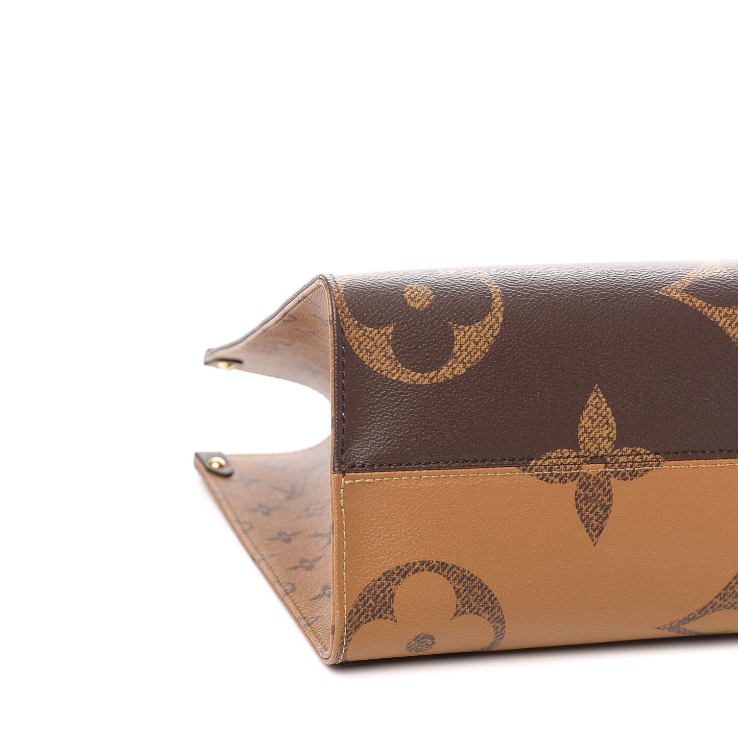 Reverse Monogram Giant Onthego MM