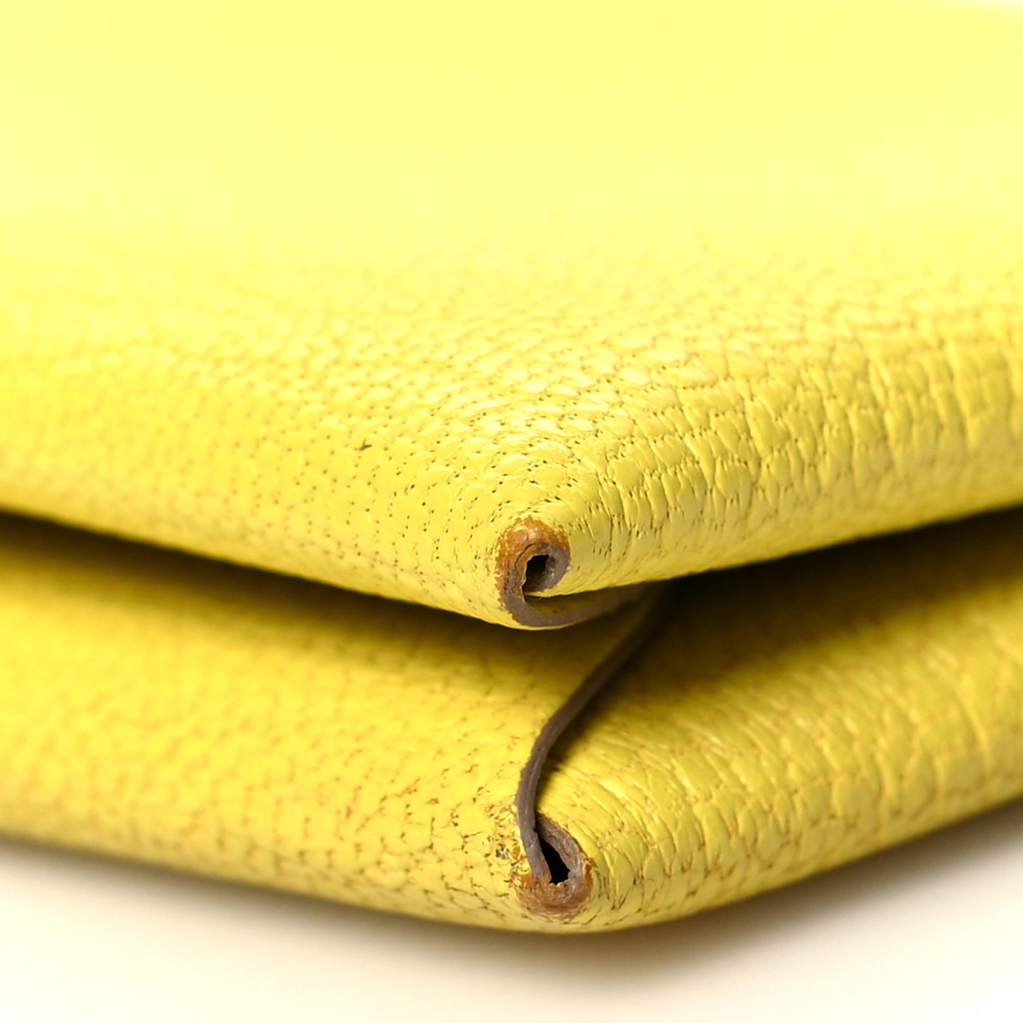 Chevre Mysore Calvi Card Case Lime