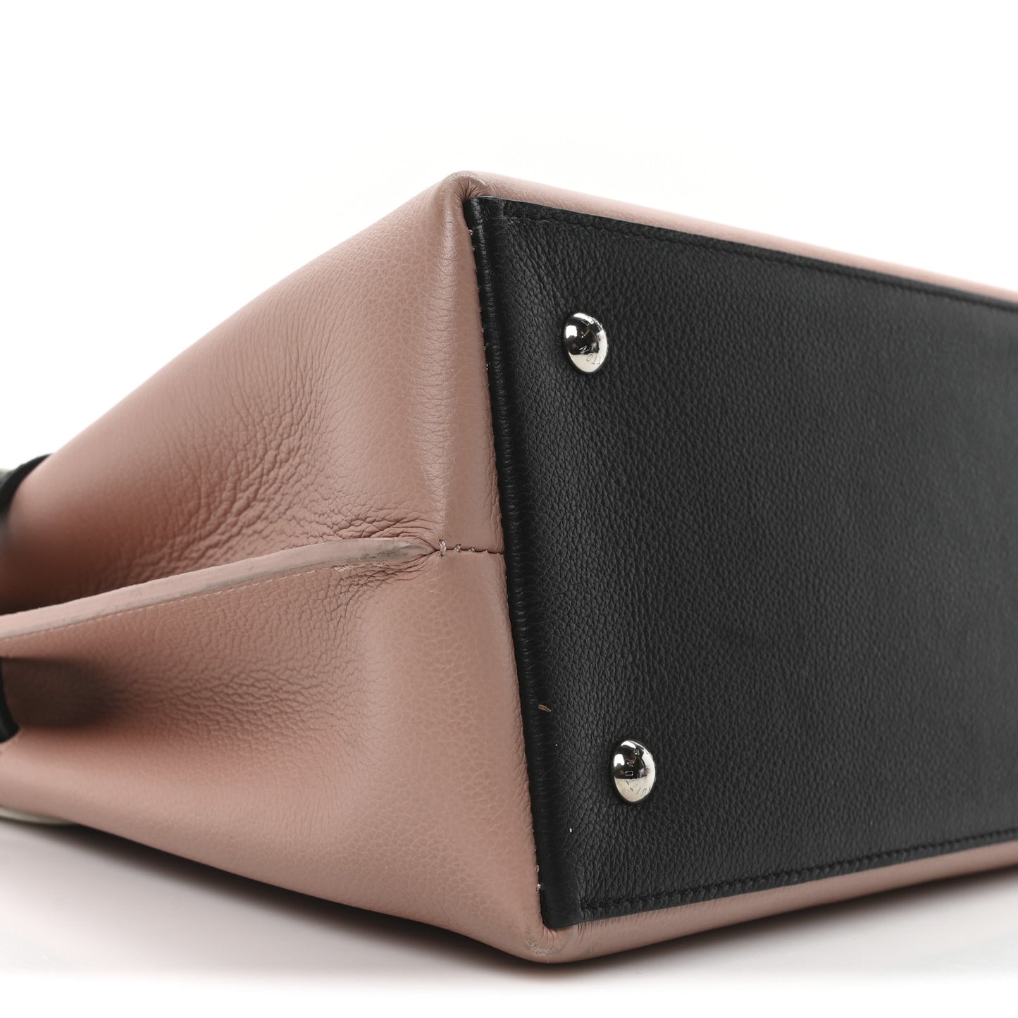 Soft Calfskin Lockme Ever Rose Ballet White Maito Black