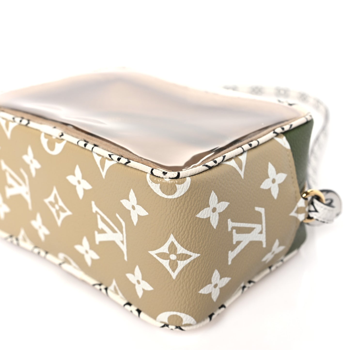 Monogram Giant Beach Pouch Kaki