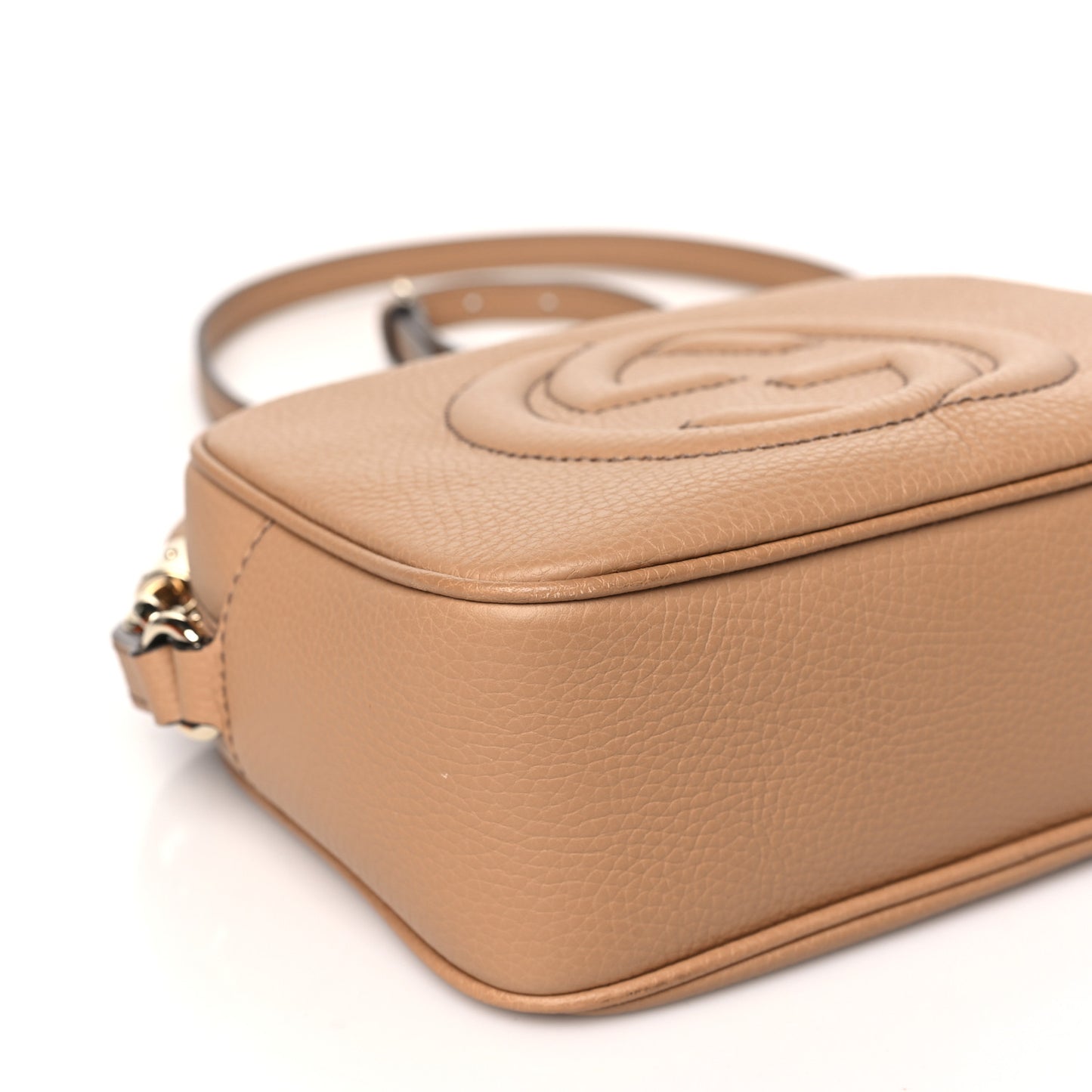 Pebbled Calfskin Small Soho Disco Bag Camelia