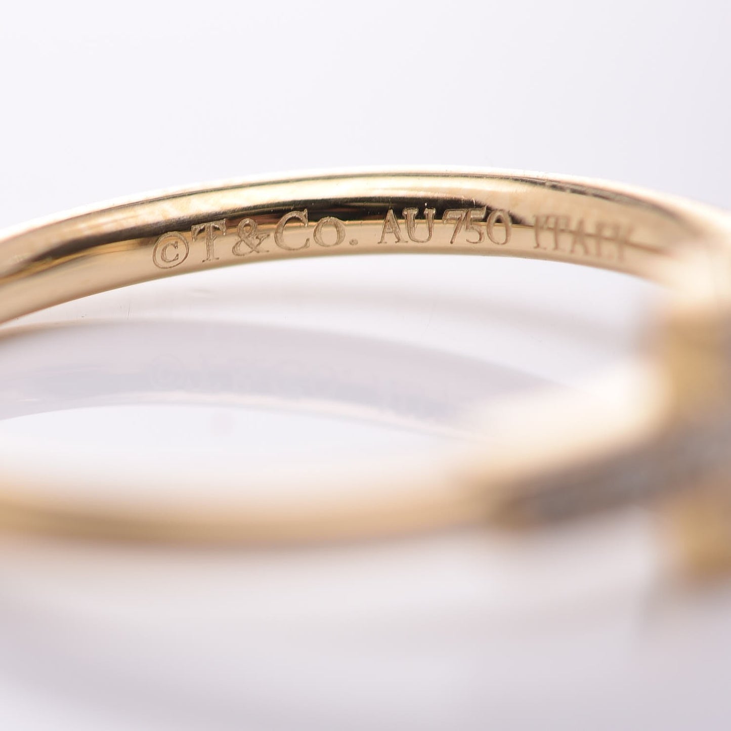 18K Yellow Gold Diamond T Wire Ring 52 6