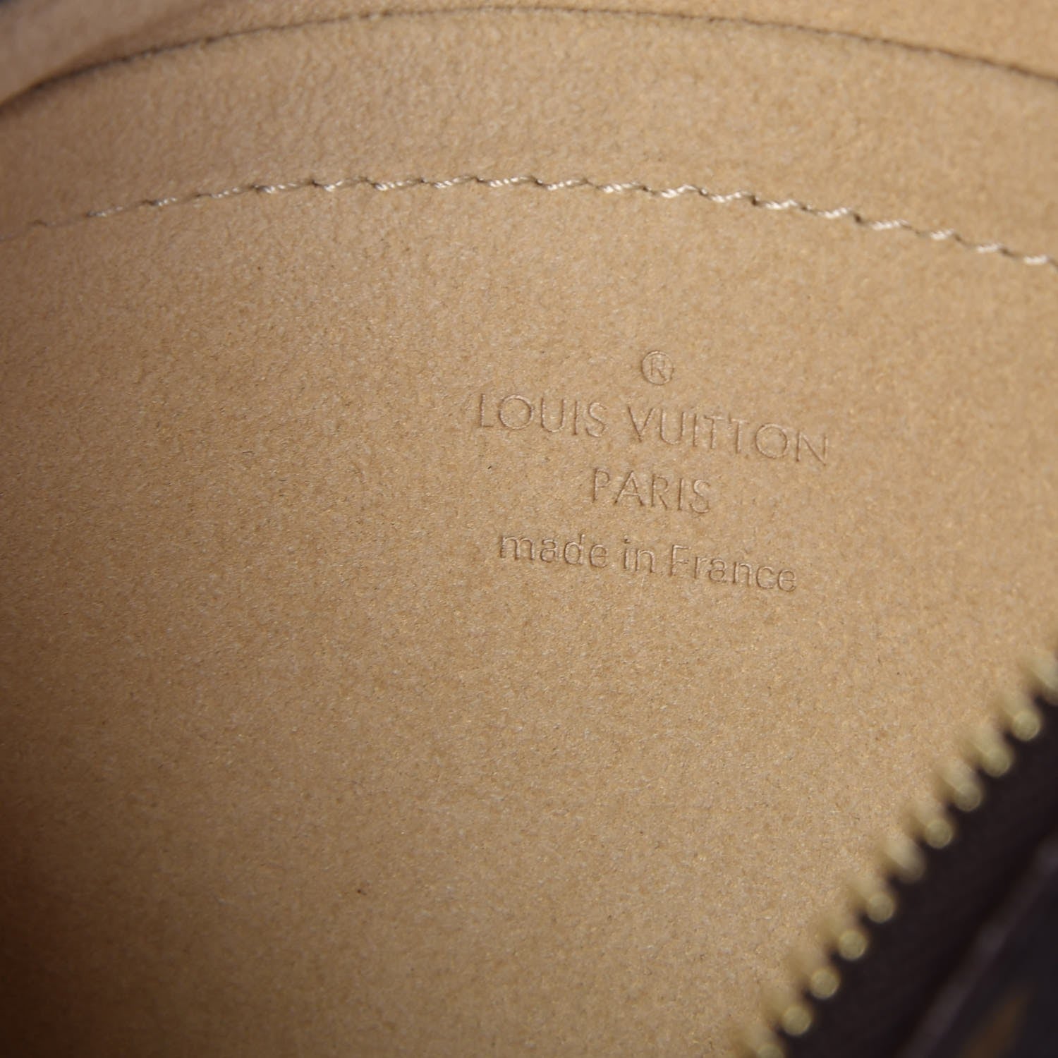 Louis Vuitton Monogram Pochette Milla MM 6 of 6