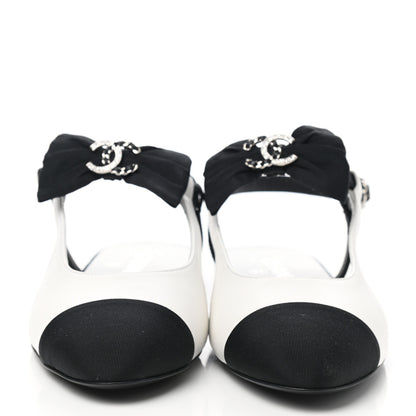 Chanel Lambskin Grosgrain Crystal Chain CC Logo Bow Slingback Flats 38 White Black 2 of 9