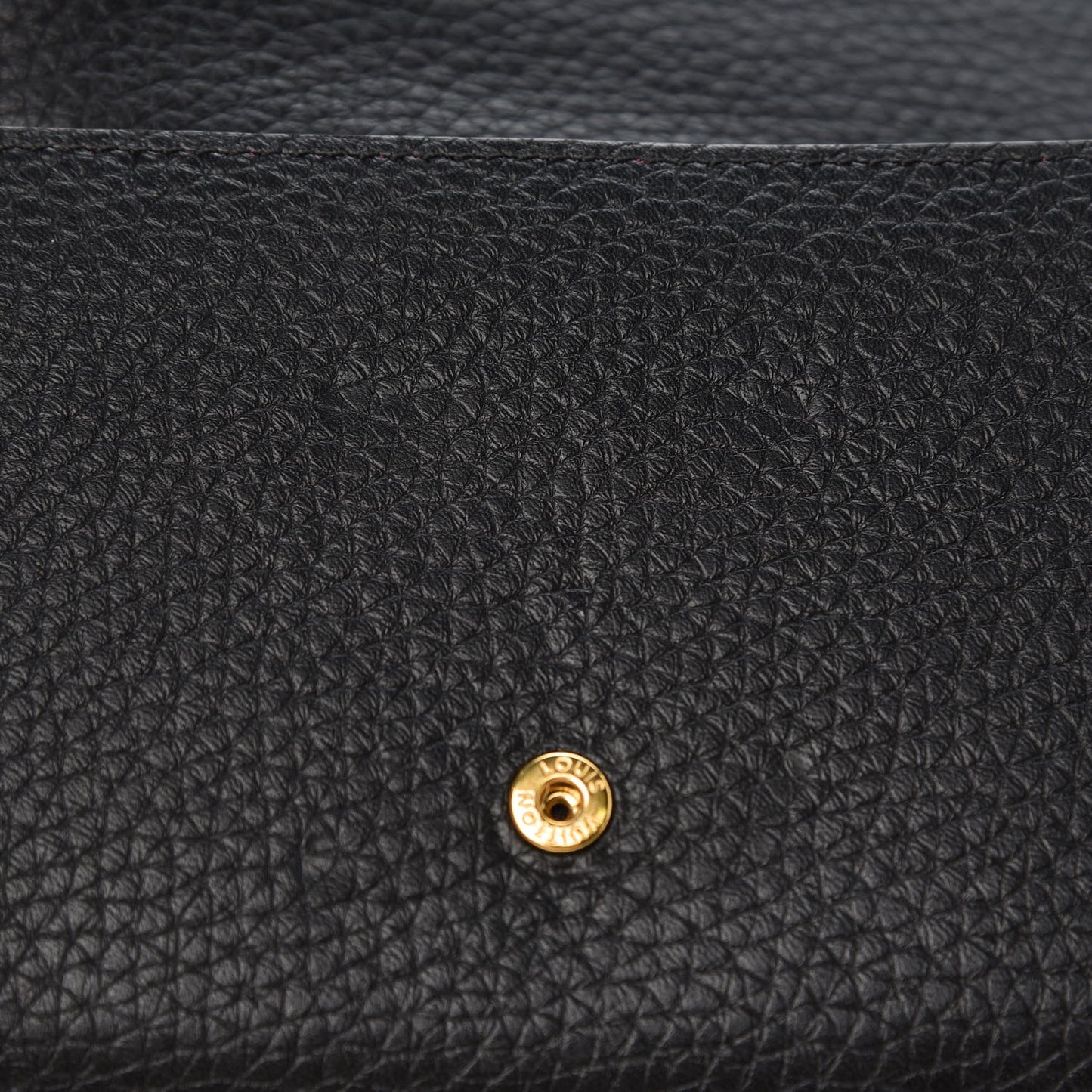 Taurillon Capucines Wallet Black