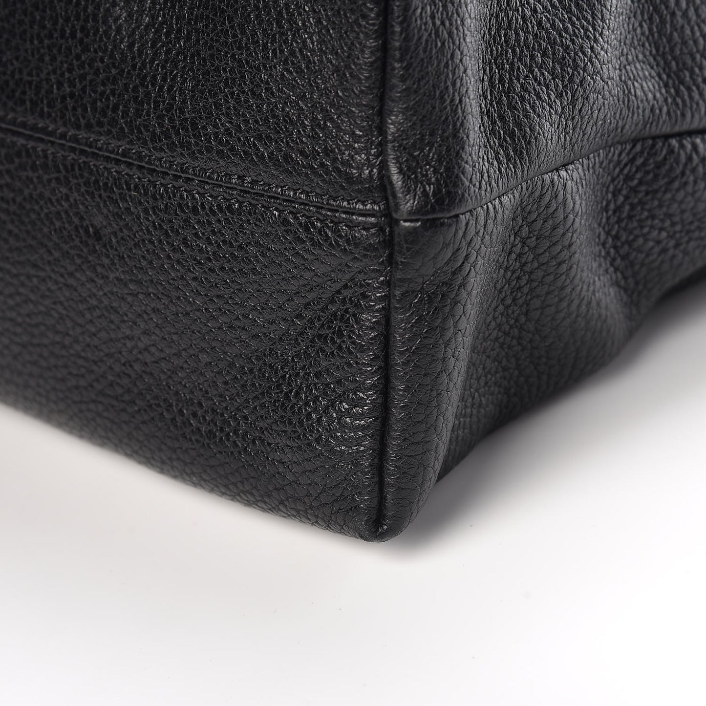 London Grainy Calfskin Medium Baynard Tote Black