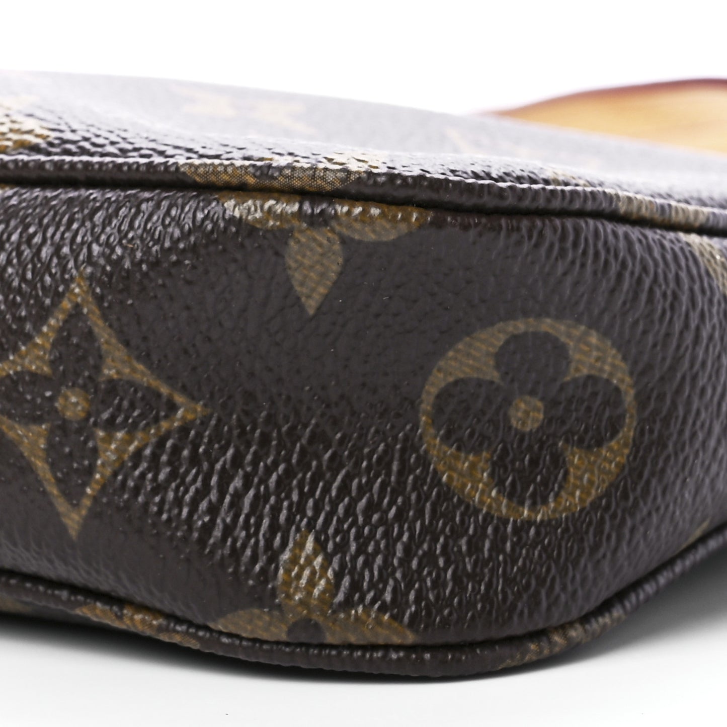 Monogram V Pochette Accessories Grenade