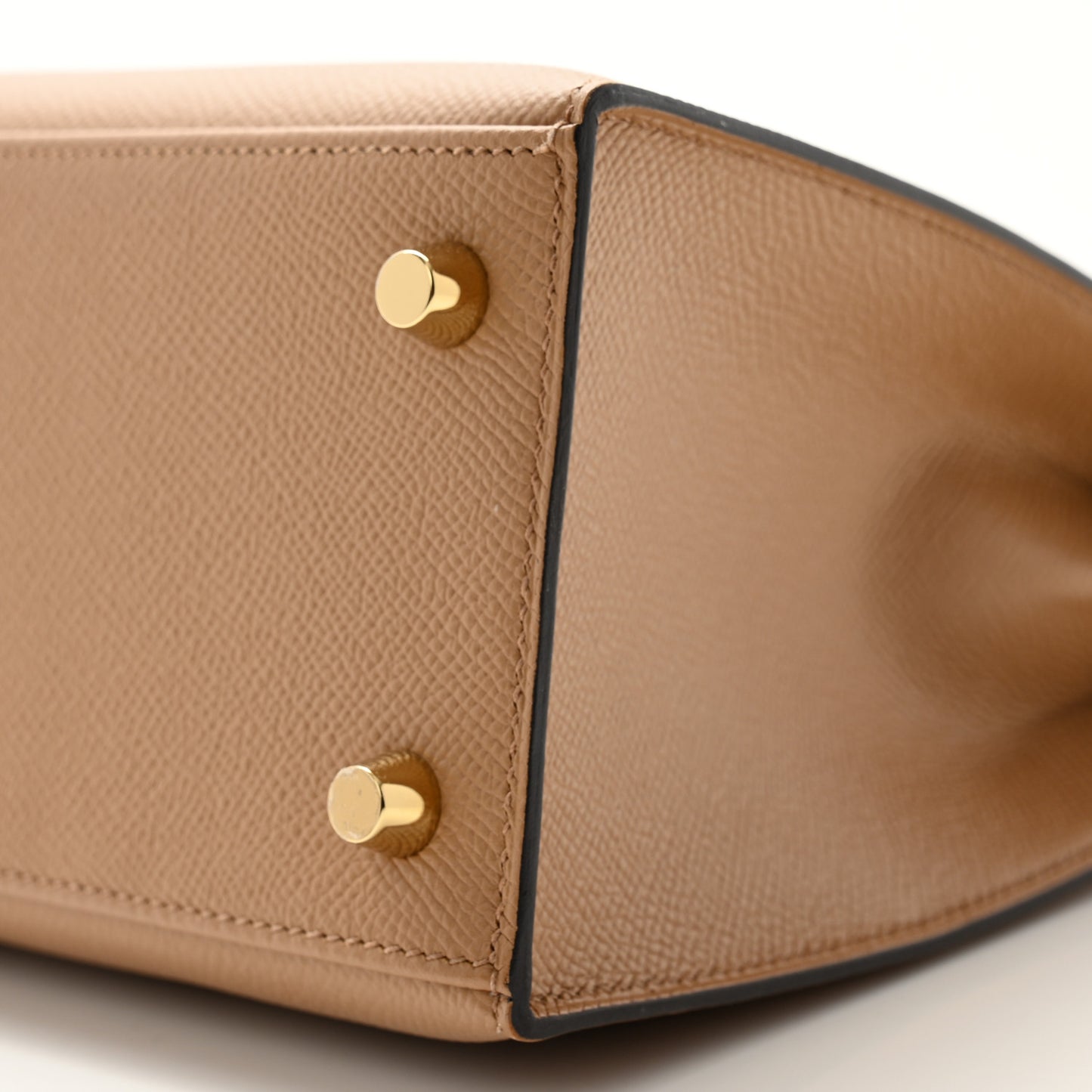 Epsom Kelly Sellier 25 Chai