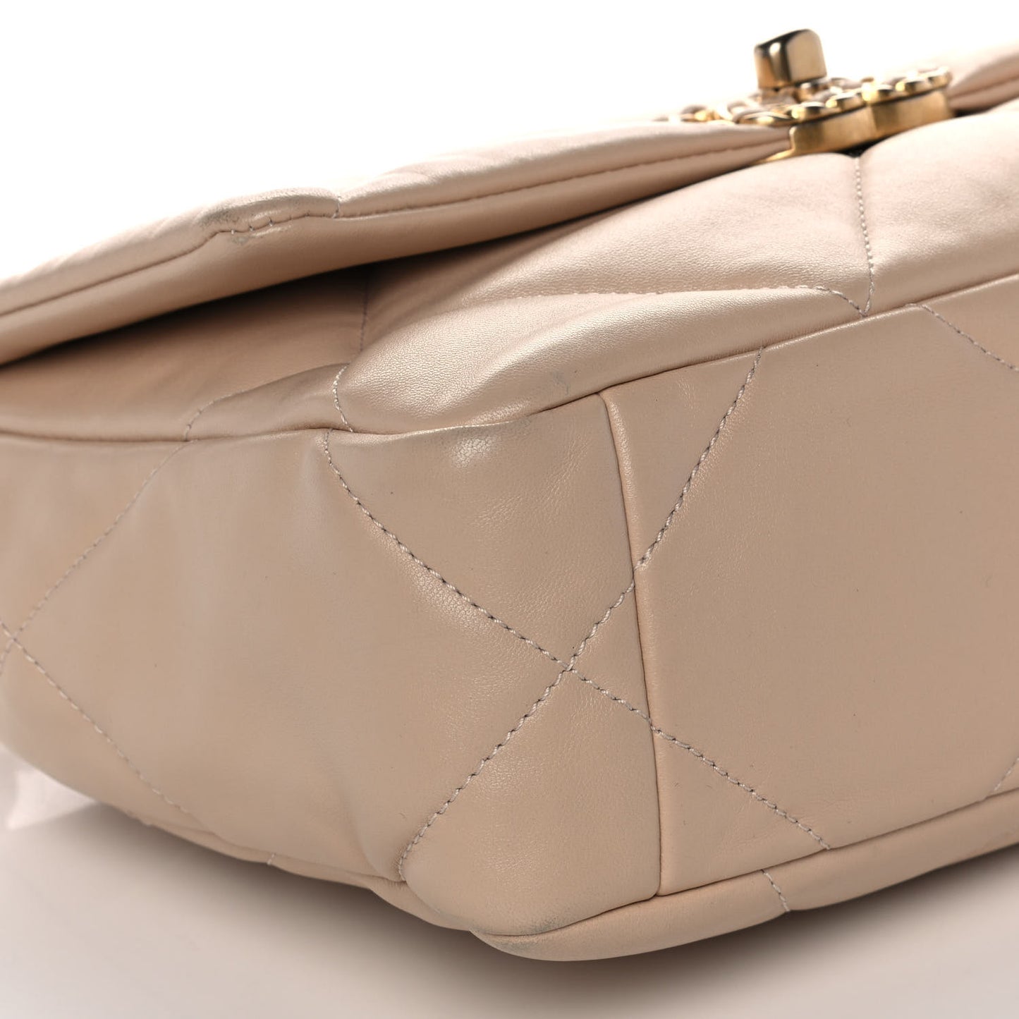Lambskin Quilted Medium Chanel 19 Flap Beige