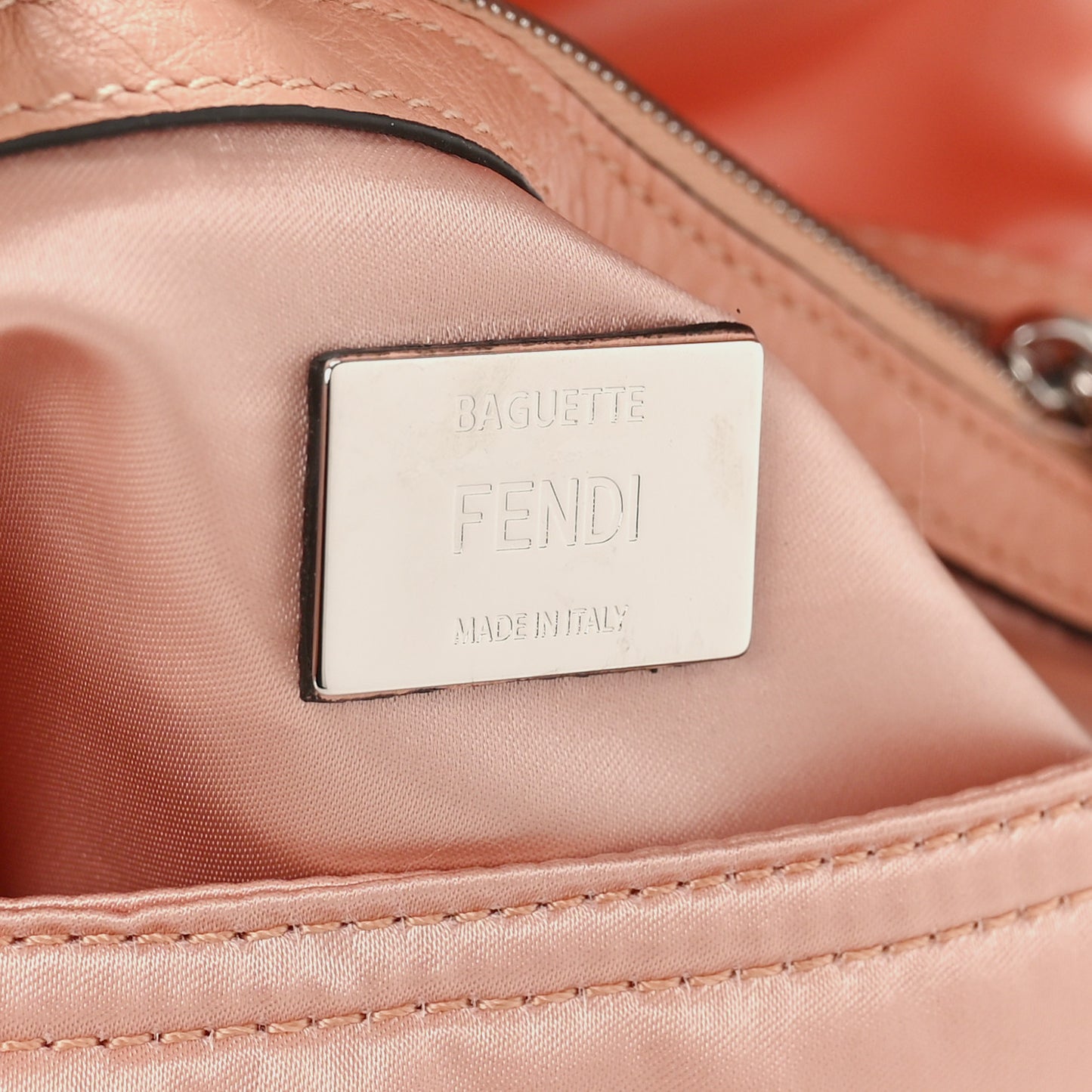 Econyl Cuoio Romano Multipocket Baguette Baby Pink