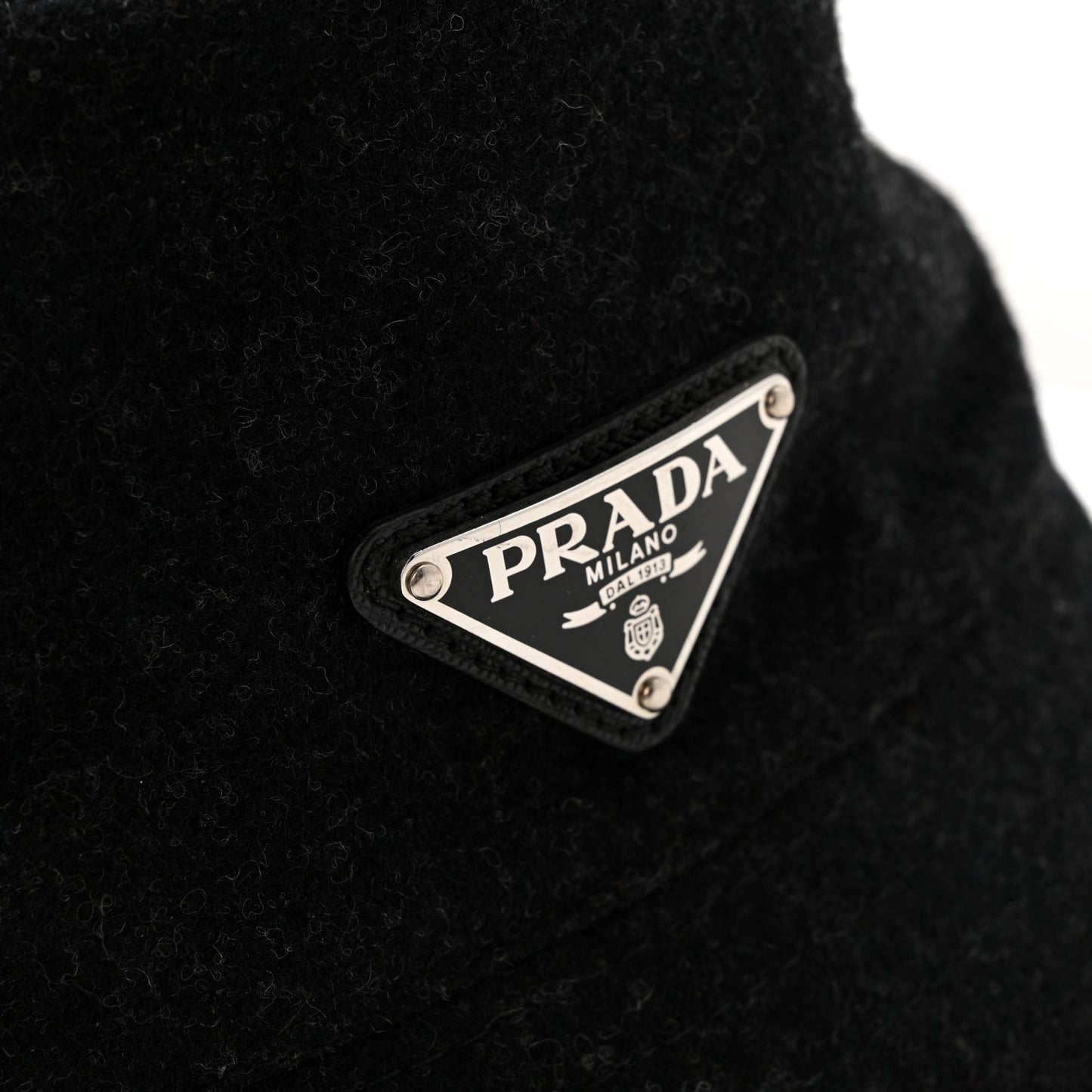 Authentic Loden Wool Metal Triangle Logo Bucket Hat L Anthracite