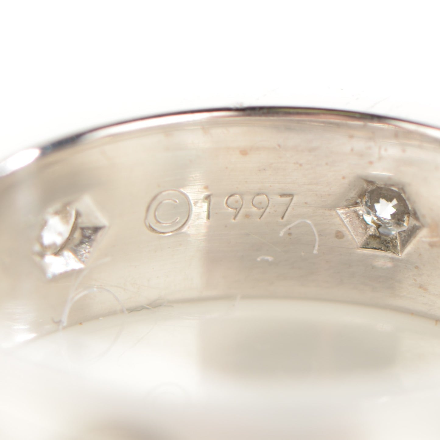 18K White Gold 6 Diamond 5.5mm LOVE Ring 50 5.25