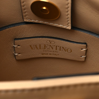 Valentino Garavani Raffia Small Roman Stud The Handle Bag Natural 6 of 9