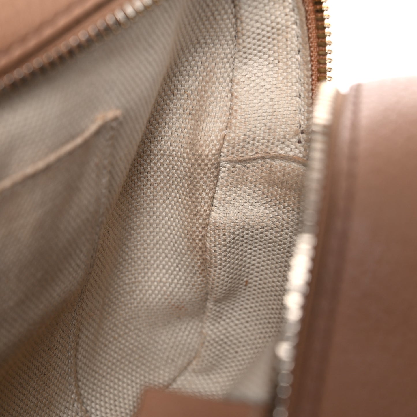 Pebbled Calfskin Small Soho Disco Bag Camelia