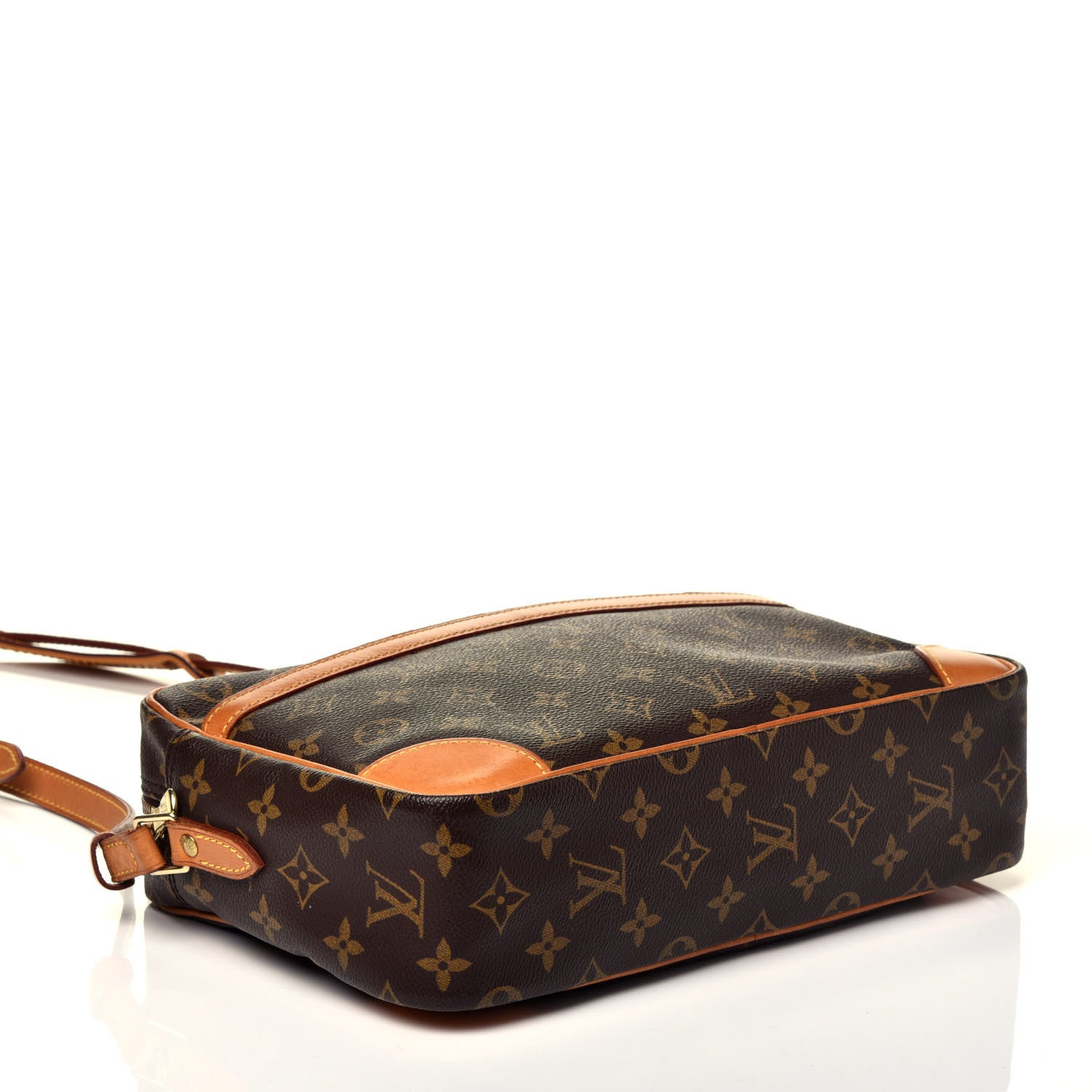 Louis Vuitton Monogram Trocadero 30 4 of 8