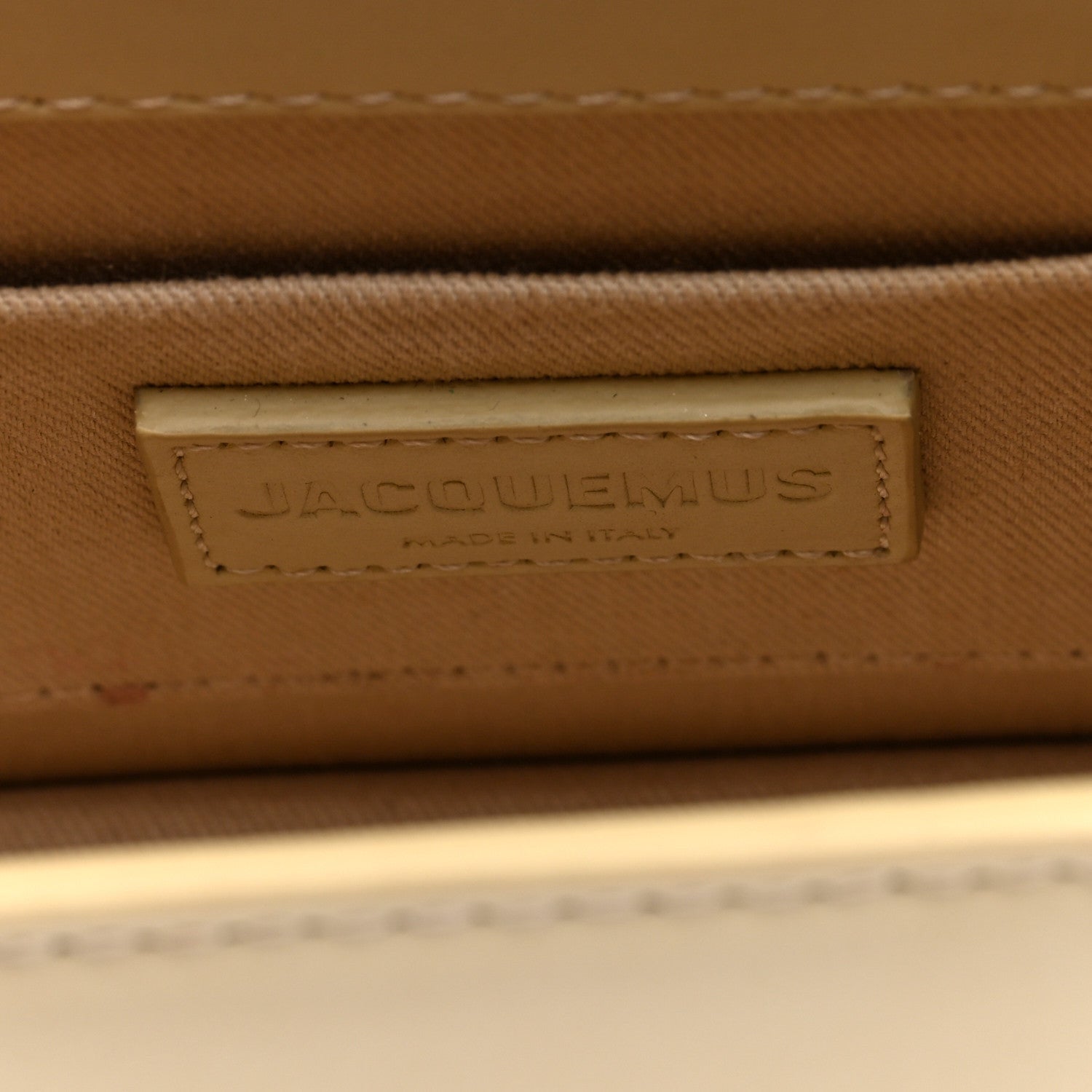 Jacquemus Smooth Calfskin Le Chiquito Moyen Ivory 6 of 7