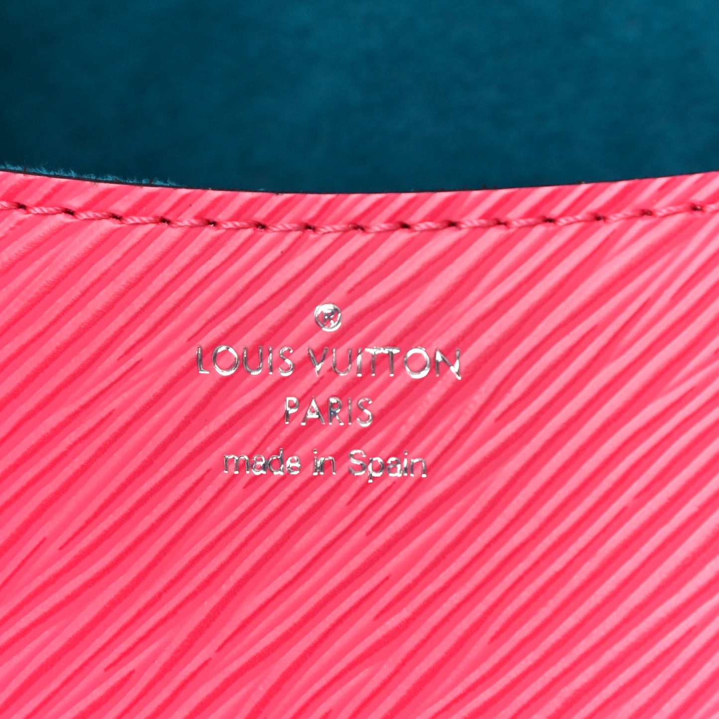 Epi Buci Crossbody Dragon Fruit