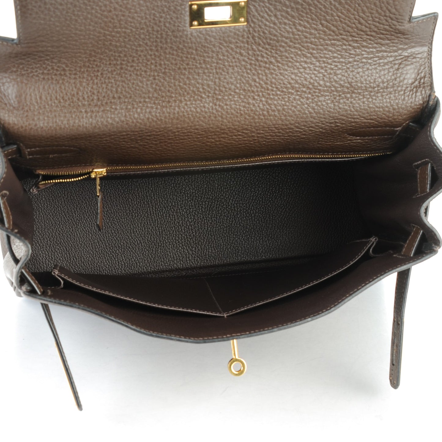 Taurillon Clemence Kelly Retourne 32 Cafe