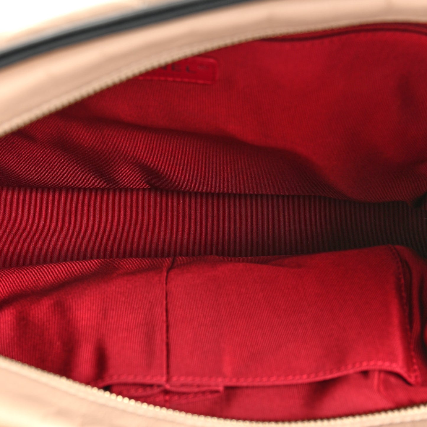 Aged Calfskin Quilted Large Gabrielle Hobo Beige Black