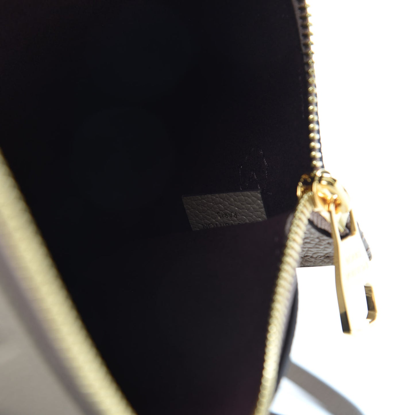 Empreinte Monogram Giant Neverfull MM Pochette Tourterelle