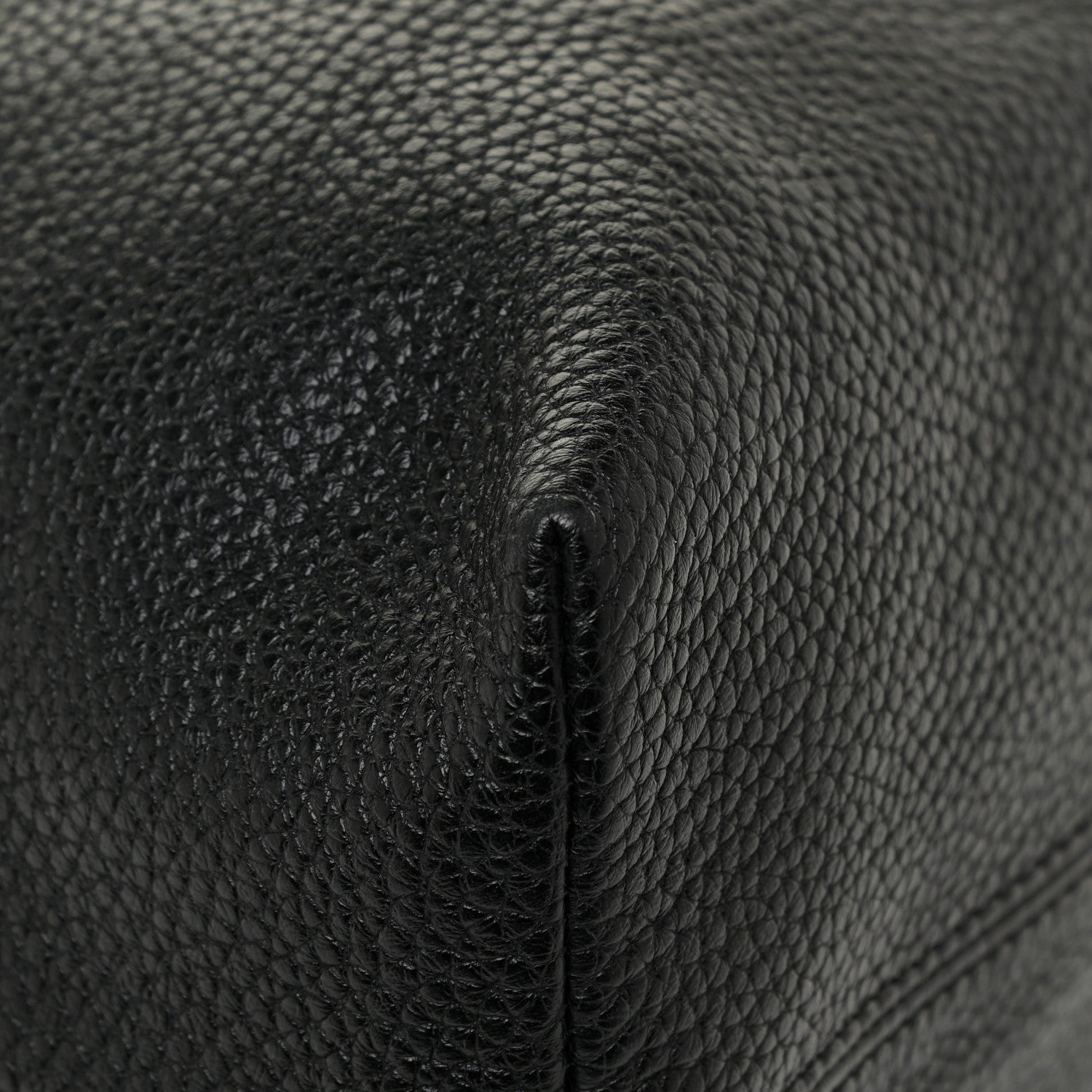 Burberry London Grainy Calfskin Medium Baynard Tote Black 15 of 19