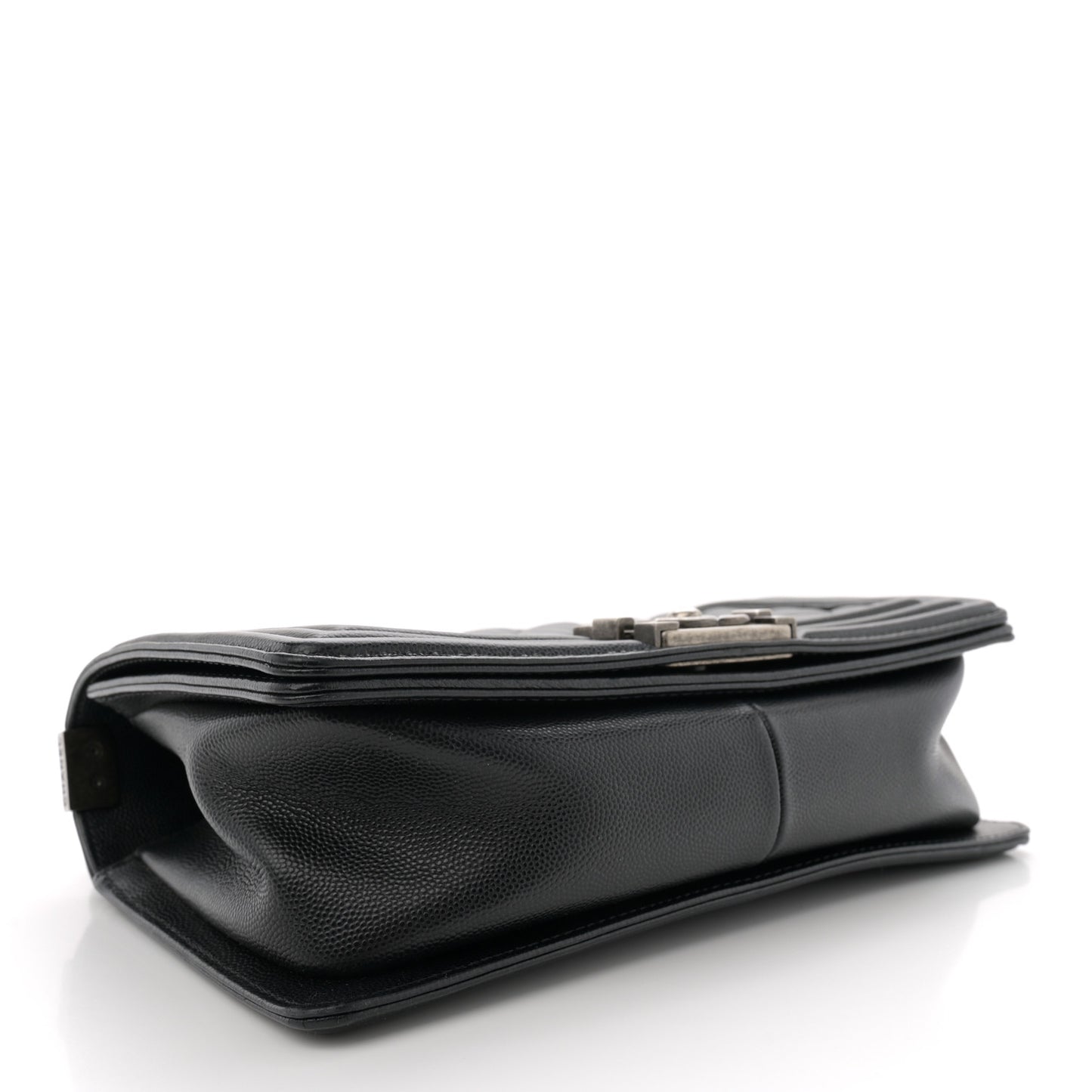 Caviar Quilted Medium Boy Flap Black