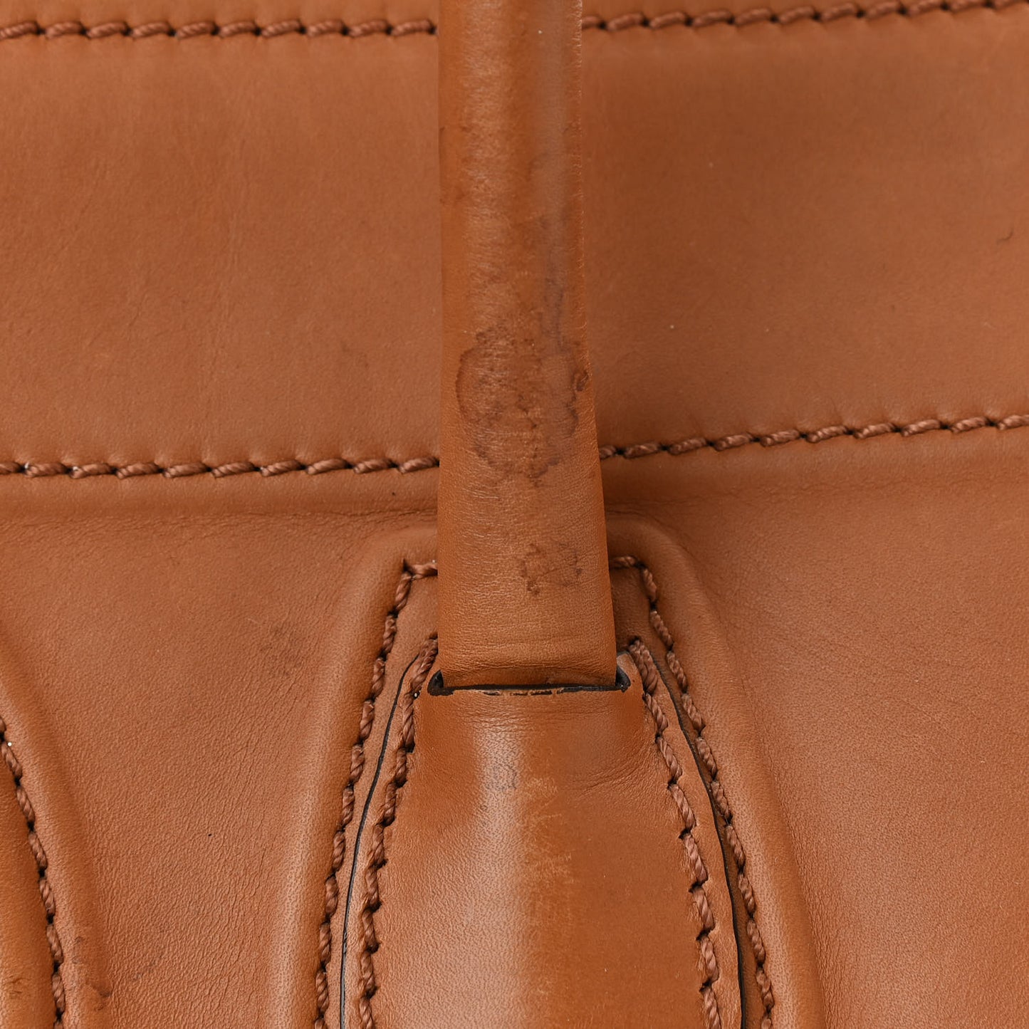 Smooth Calfskin Medium Phantom Luggage Tan