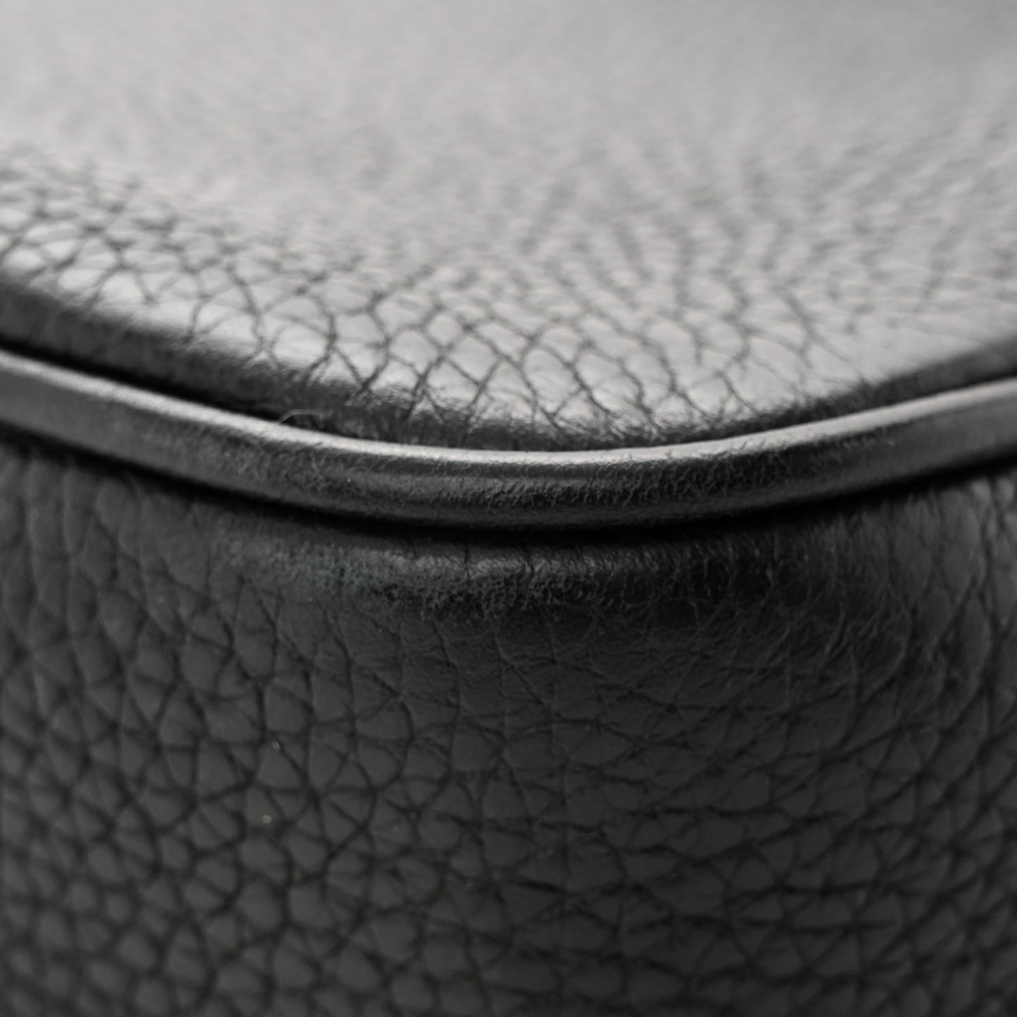 Pebbled Calfskin Small Soho Disco Bag Black