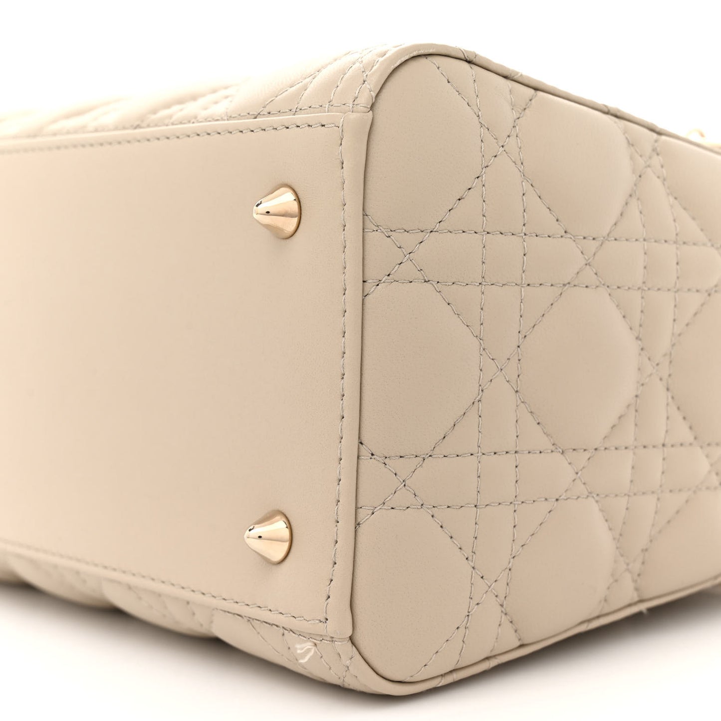 Lambskin Cannage Medium Lady Dior Beige