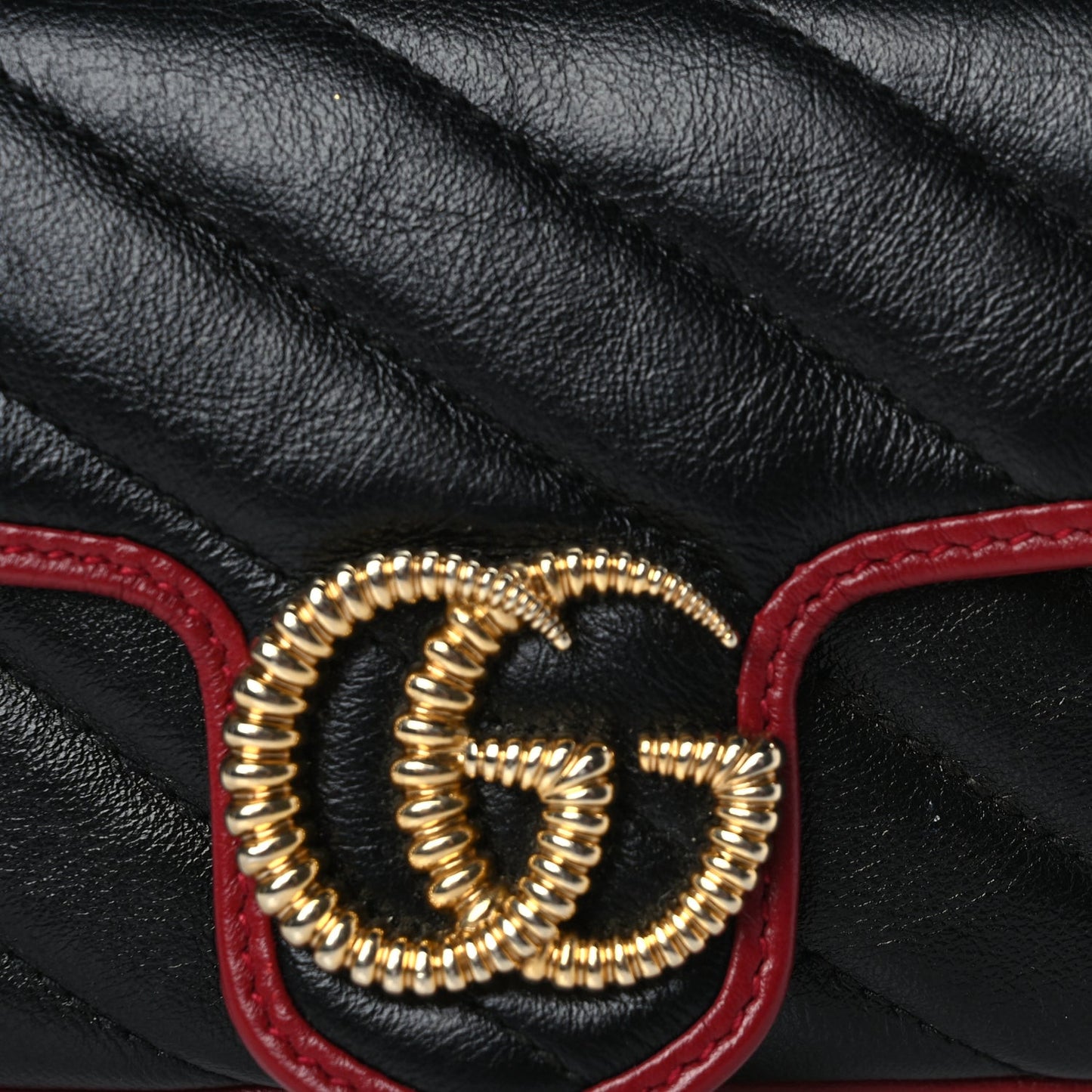 Vintage Effect Calfskin Matelasse Diagonal Super Mini Torchon GG Marmont Shoulder Bag Black Romantic Cherry