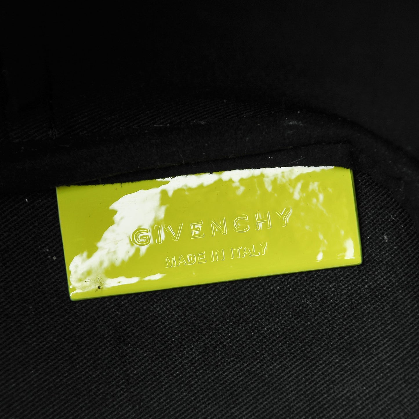 Calfskin Small Antigona Tote Black Neon Yellow