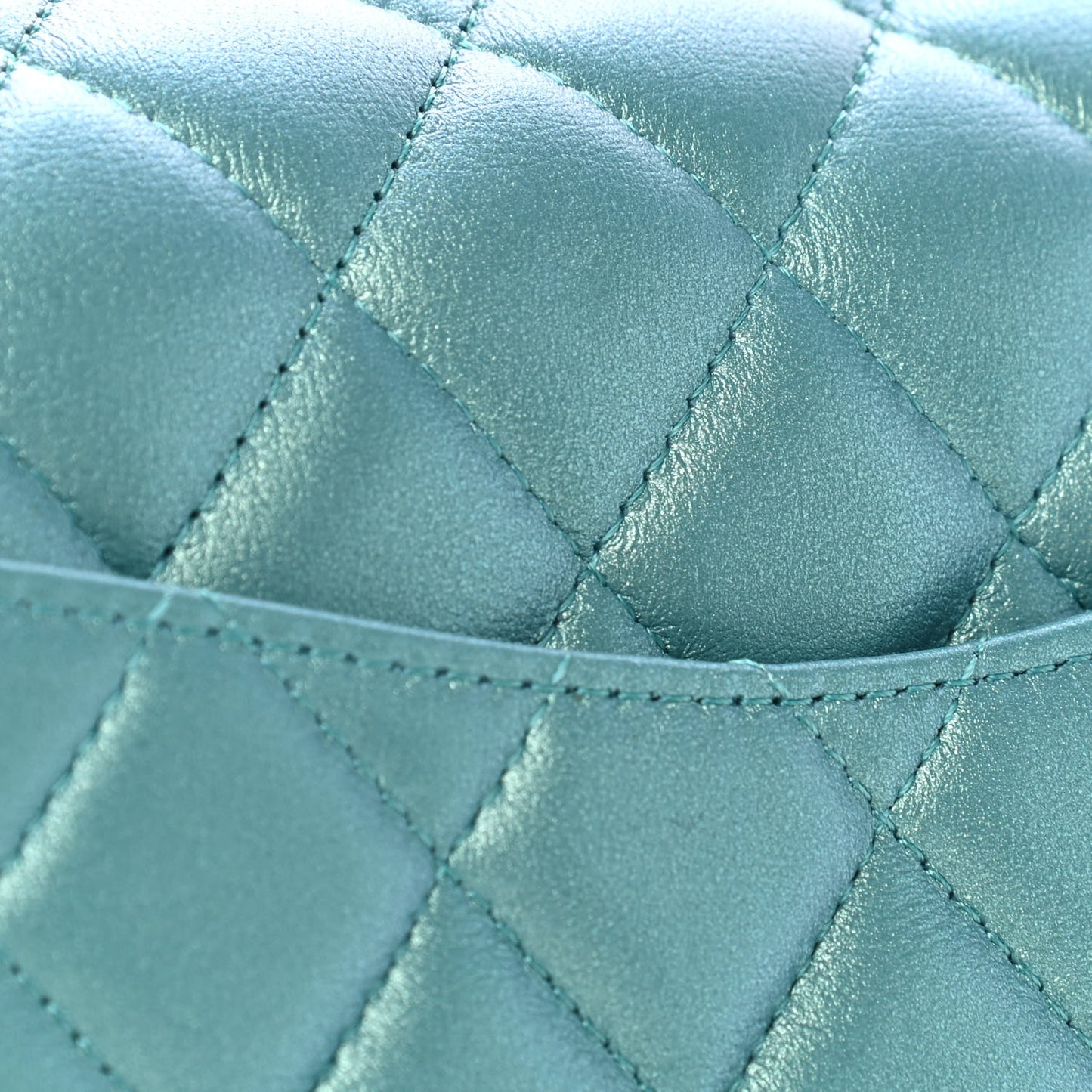 Iridescent Calfskin Quilted Medium Double Flap Green