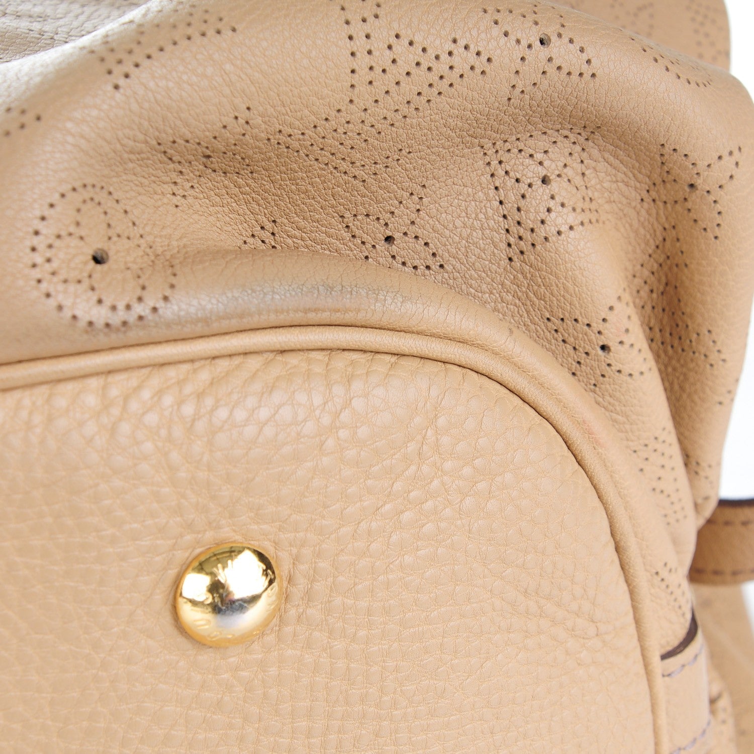 Louis Vuitton Mahina XL Biscuit 8 of 9