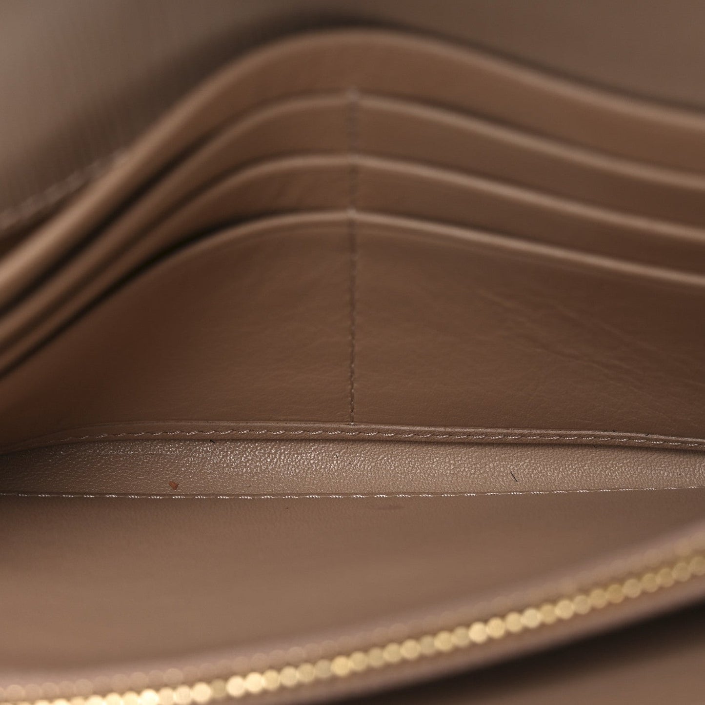 Vitello Move Continental Flap Travel Wallet Cammeo