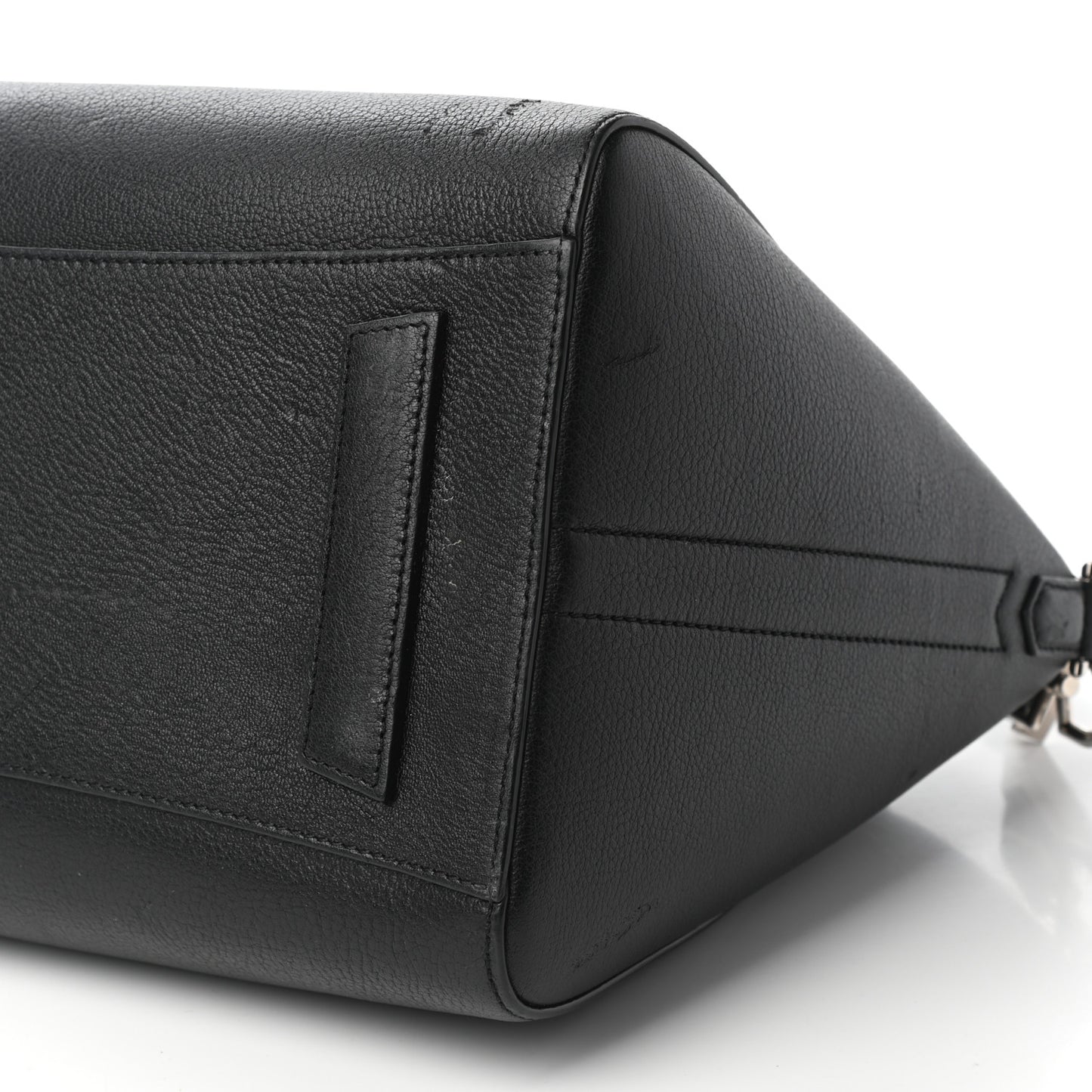 Sugar Goatskin Medium Antigona Black