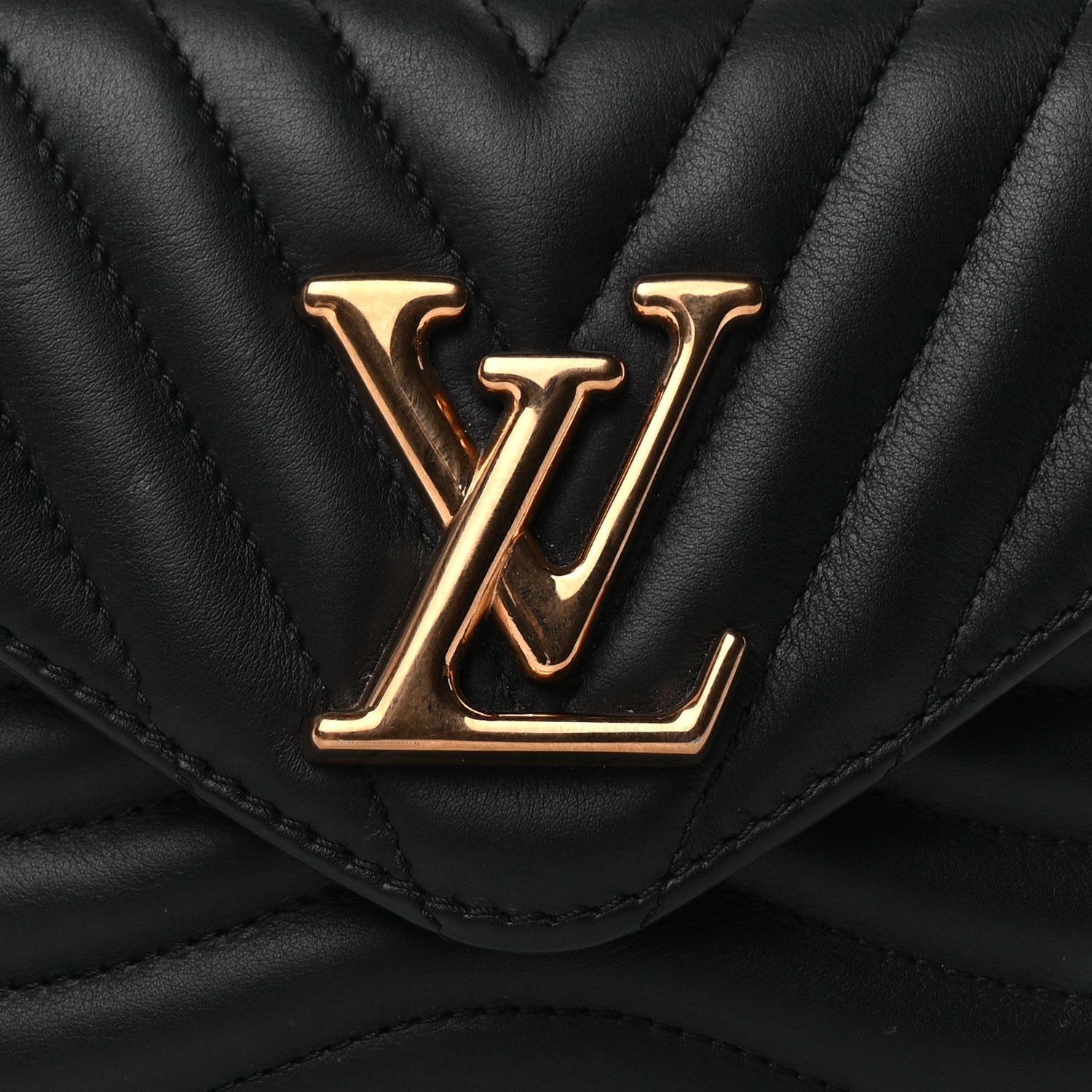 Louis Vuitton Calfskin New Wave Chain MM  Black 6 of 8