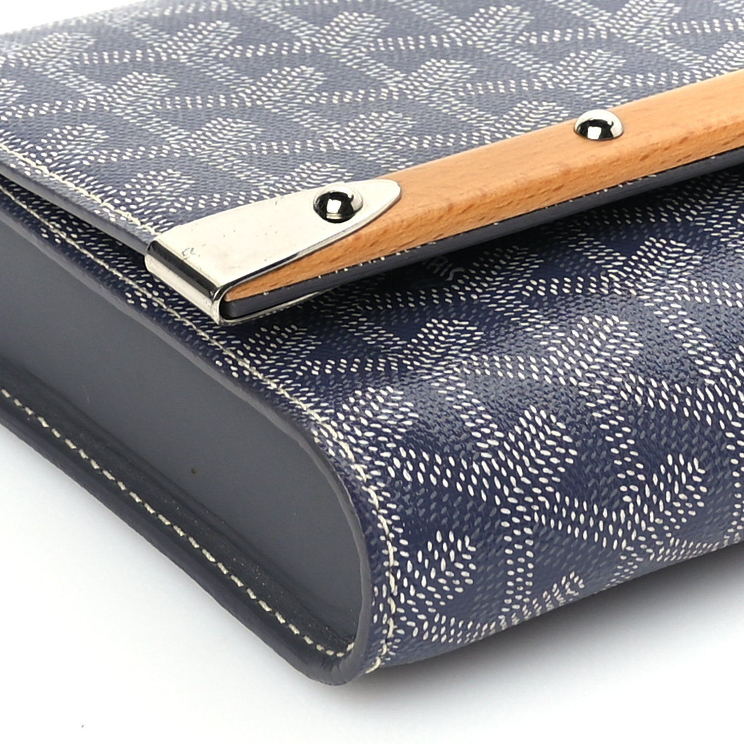 Goyard ine Monte Carlo Bois Clutch With Strap Gray 13 of 16