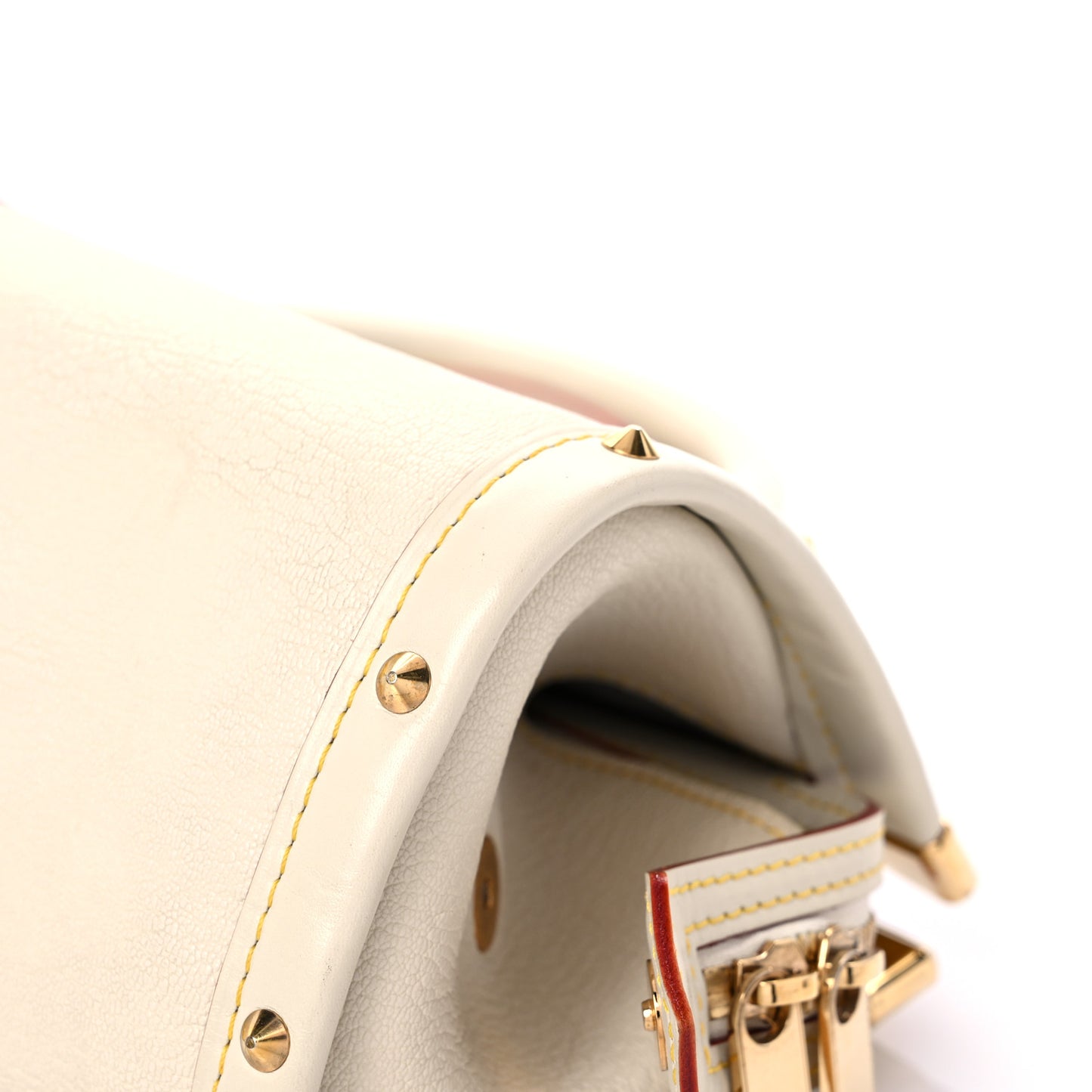 Suhali L Epanoui PM White