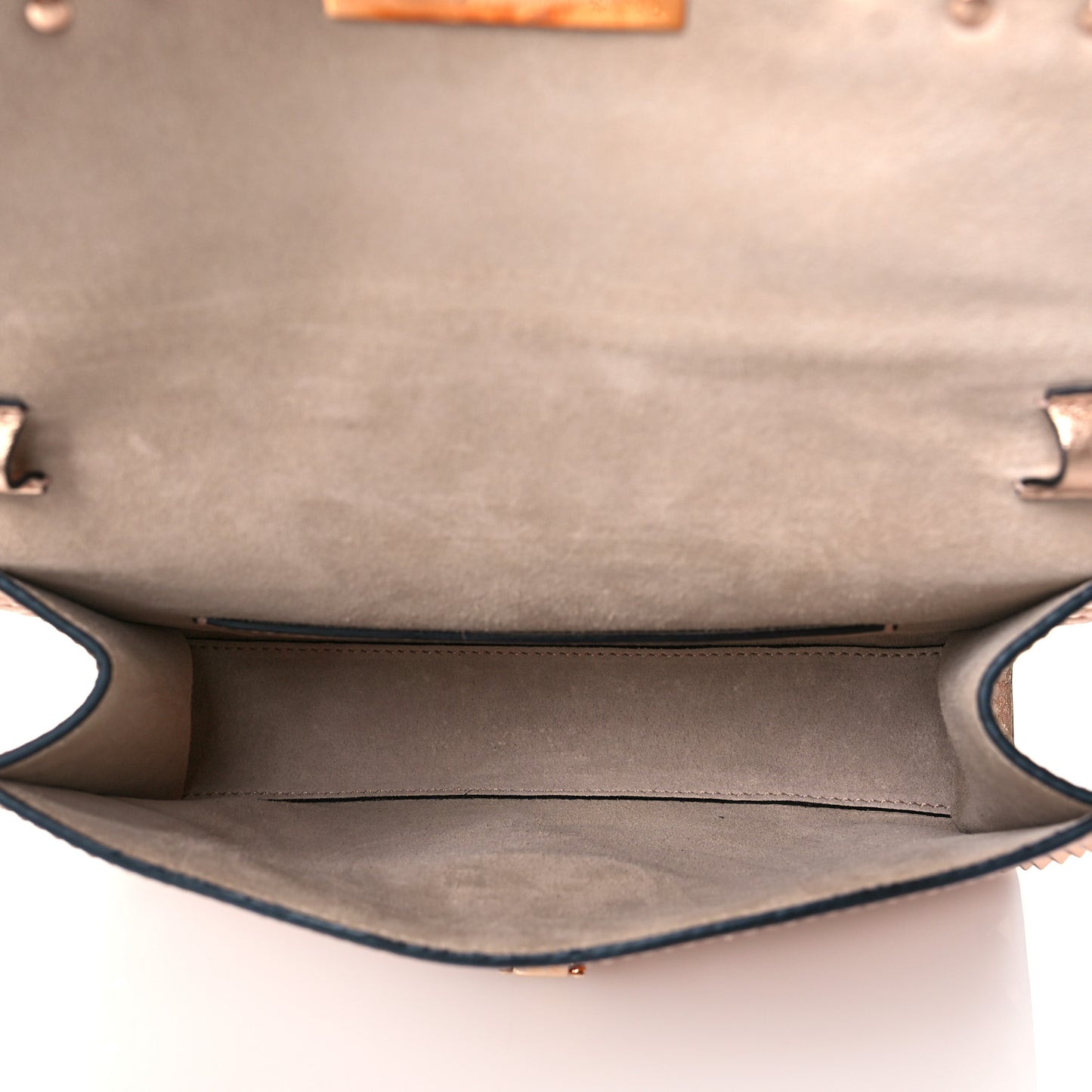Metallic Pebbled Calfskin Medium Rockstud Flip Lock Crossbody Bag Rame